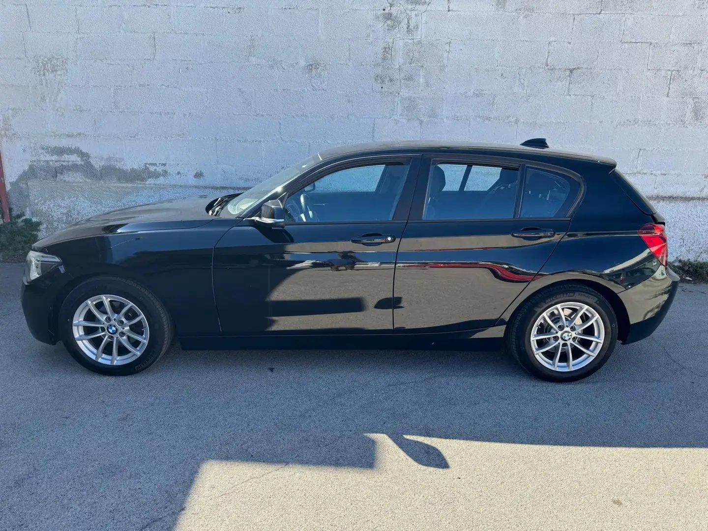 BMW 116 116d 5p Sport Negro - 2