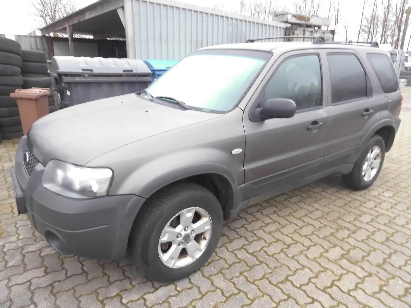 Ford Maverick XLT 4WD Gris - 2