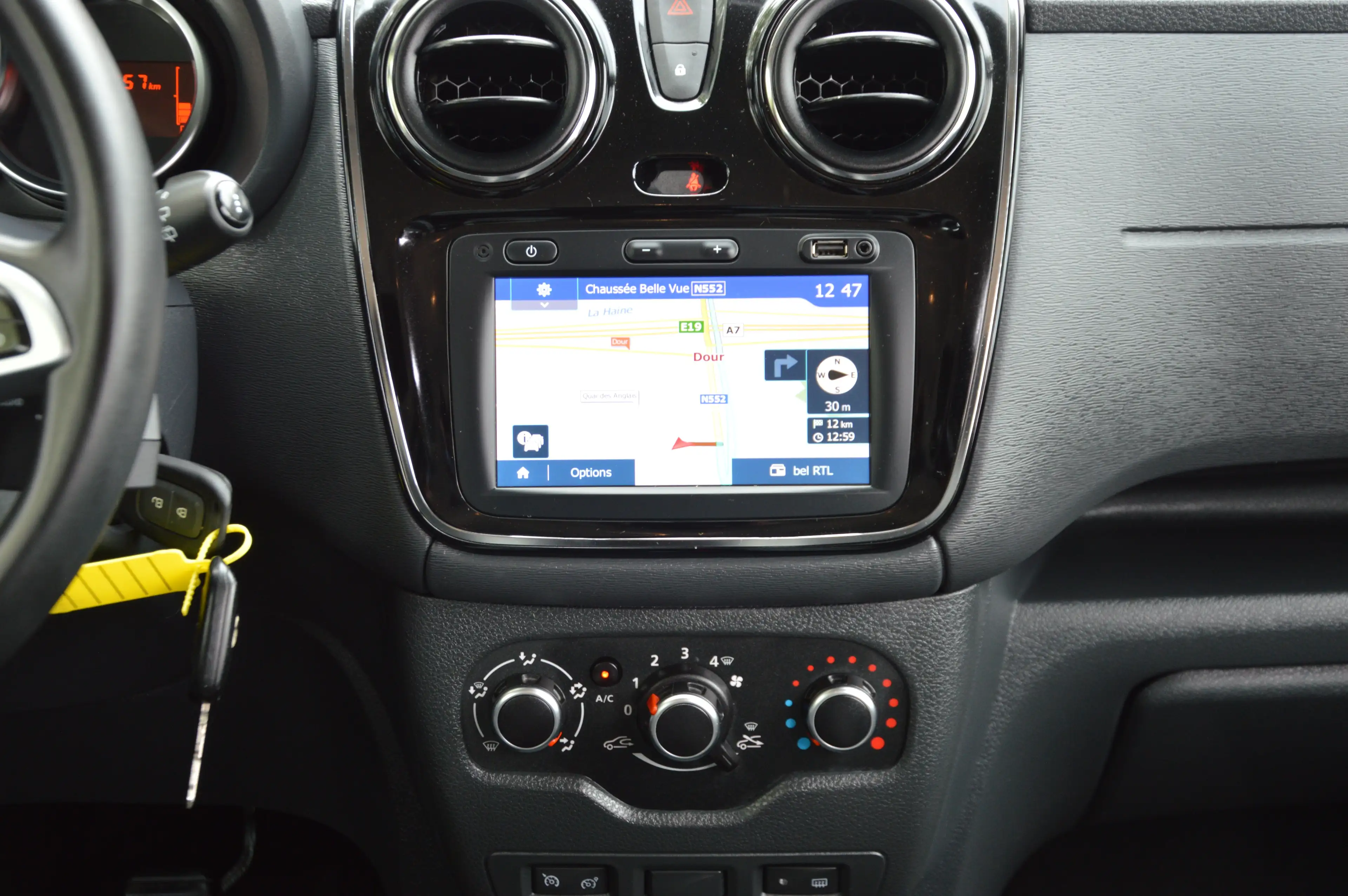 Dacia Dokker 1.5BluedCi Stepway NAV CAM CLIM CRUIS 68.957KM — photo 14
