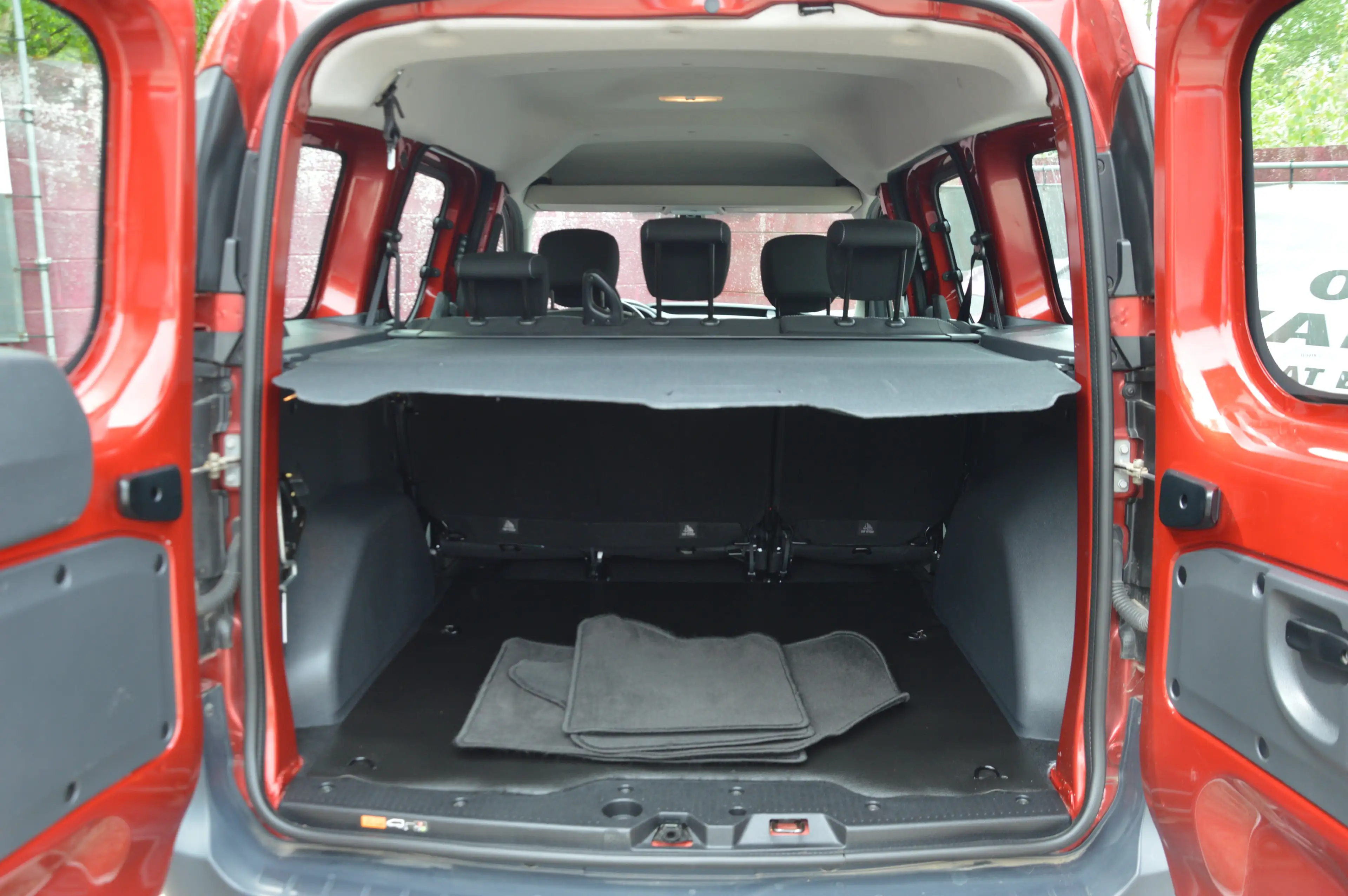 Dacia Dokker 1.5BluedCi Stepway NAV CAM CLIM CRUIS 68.957KM — photo 10