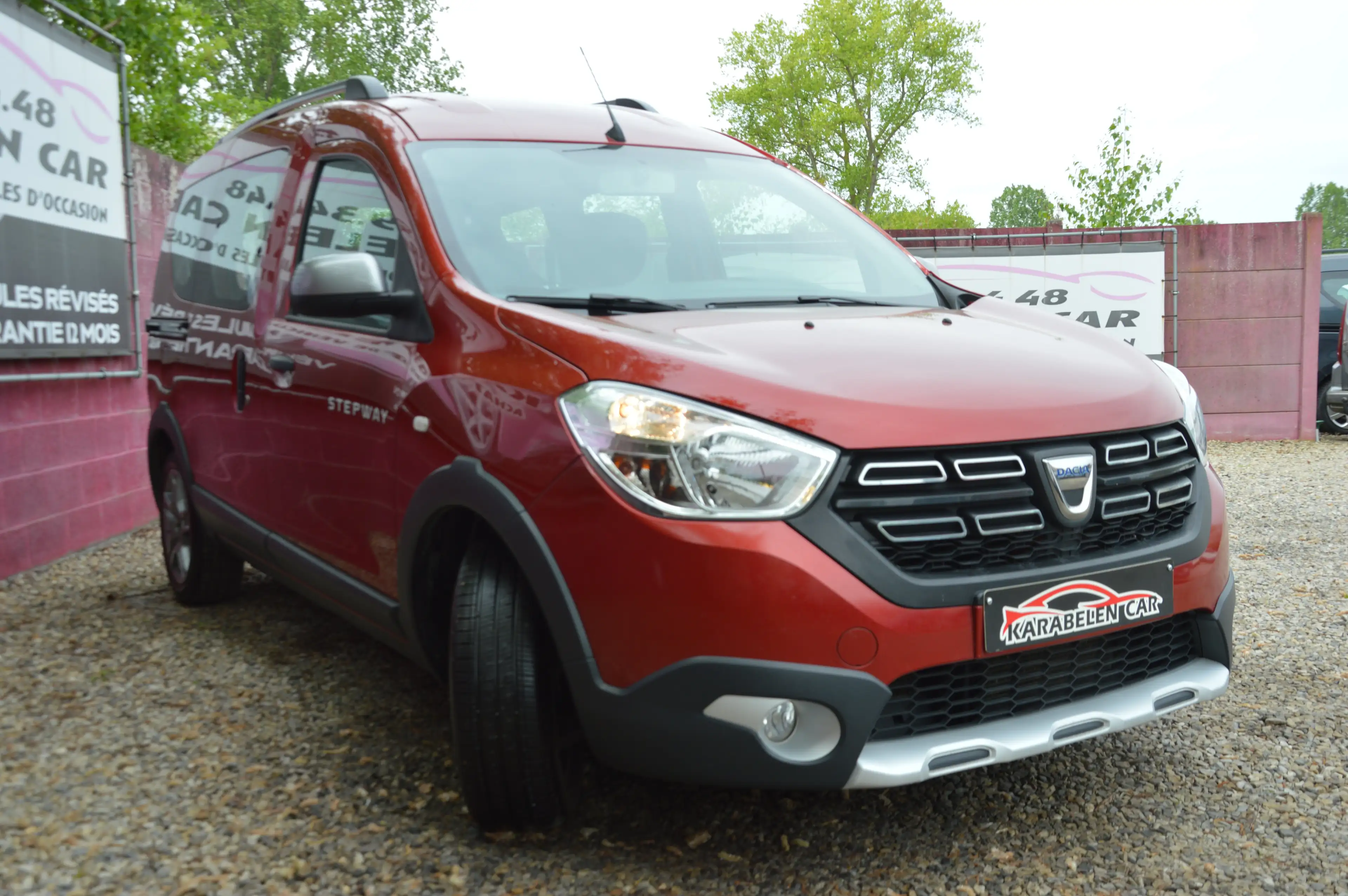Dacia Dokker 1.5BluedCi Stepway NAV CAM CLIM CRUIS 68.957KM — photo 2