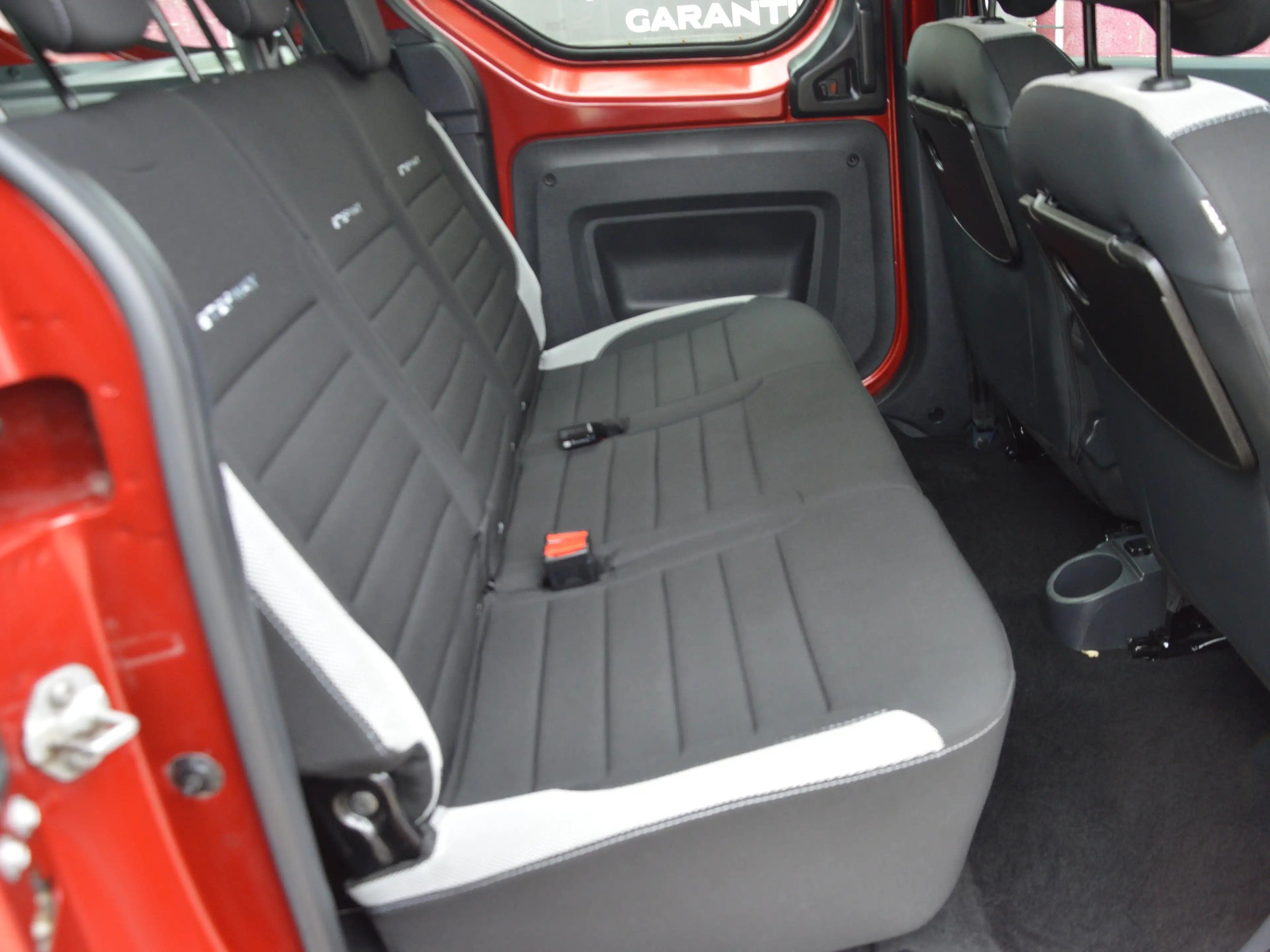 Dacia Dokker 1.5BluedCi Stepway NAV CAM CLIM CRUIS 68.957KM — photo 11