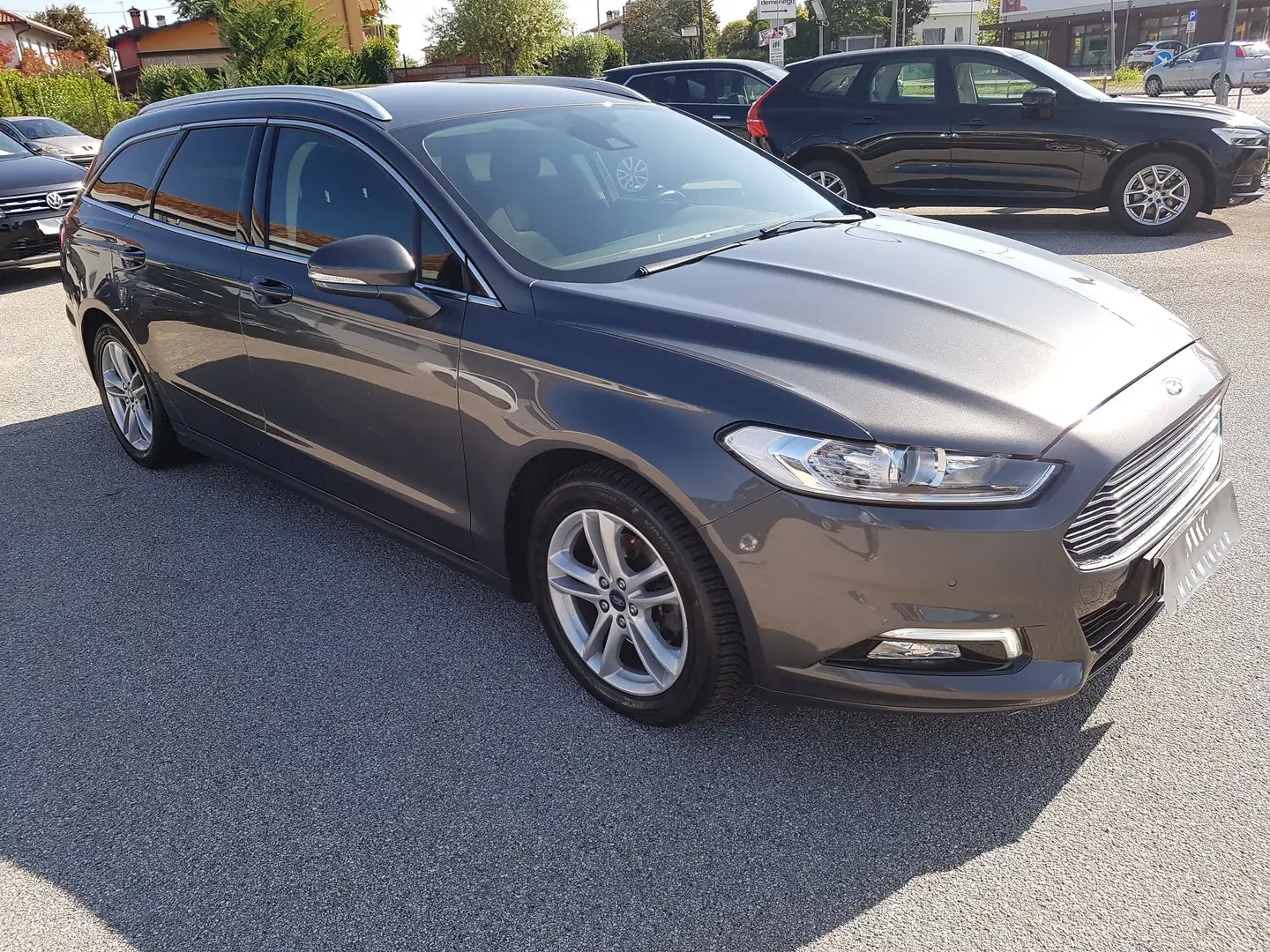 Ford Mondeo SW 2.0 tdci Titanium Busin. s&s powershift 150cv Grau - 1