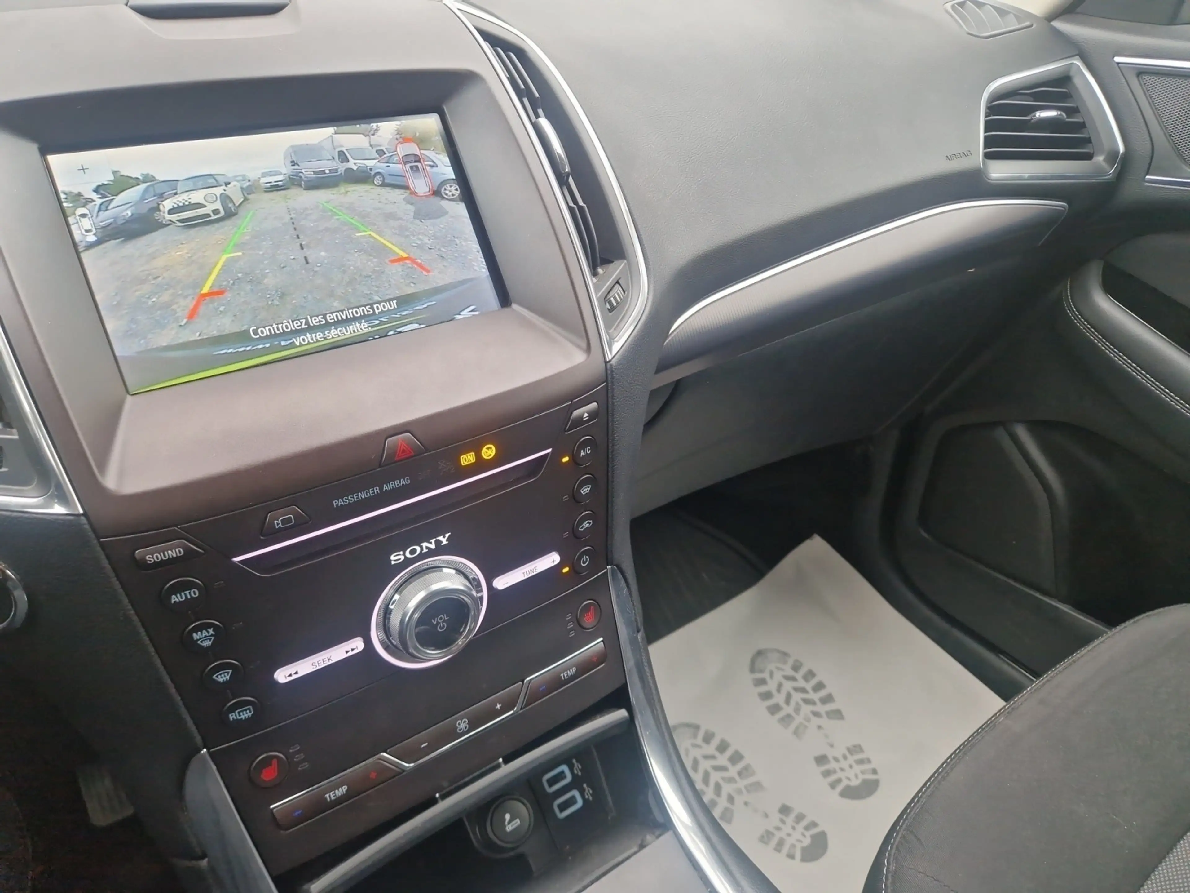 Ford S-Max S-Max 2.0 TDCi Titanium (EU6.2) — photo 15