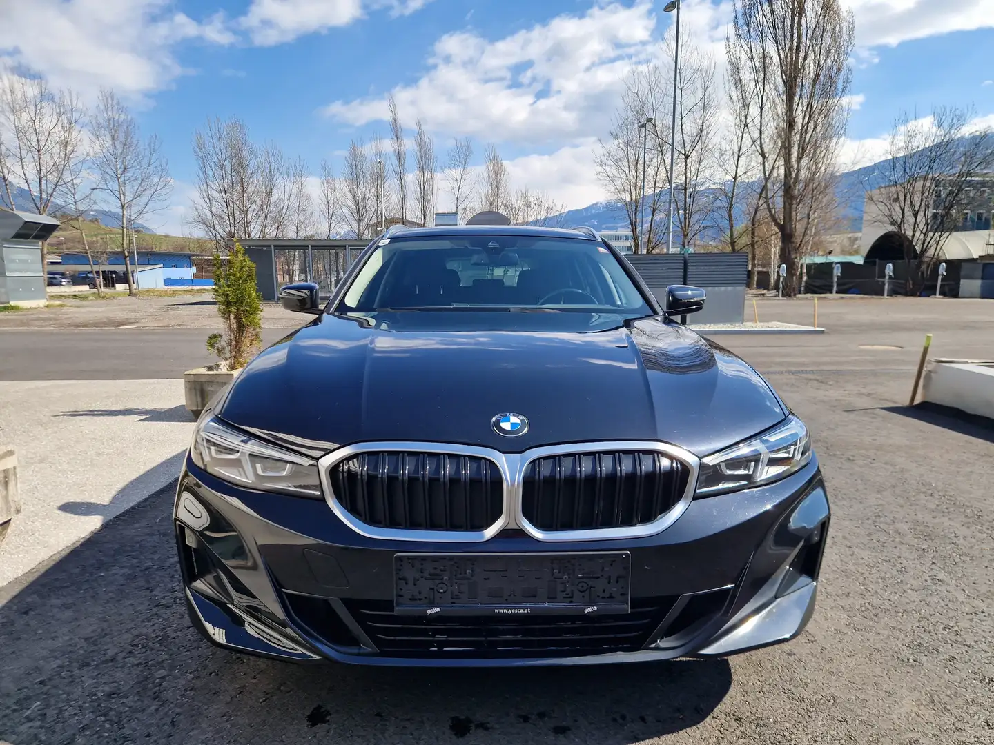 BMW 318 318D Aut. Live Cockpit Plus-LED-Rückfahrkamera Schwarz - 2