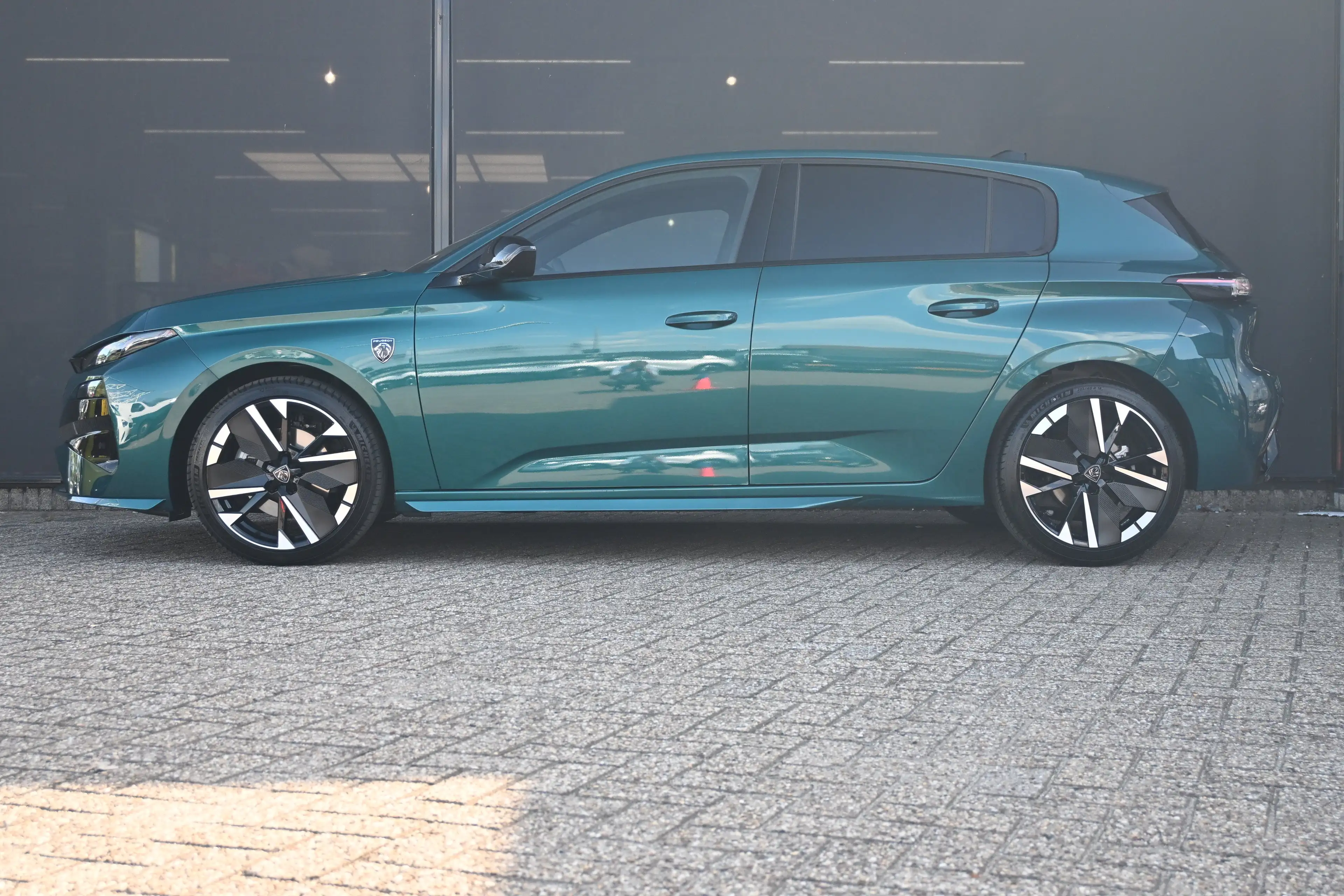 Peugeot 308 1.2 Hybrid 145 e-DCS6 GT DEMO-DEAL! Tot 8 Jaar Gar — photo 3