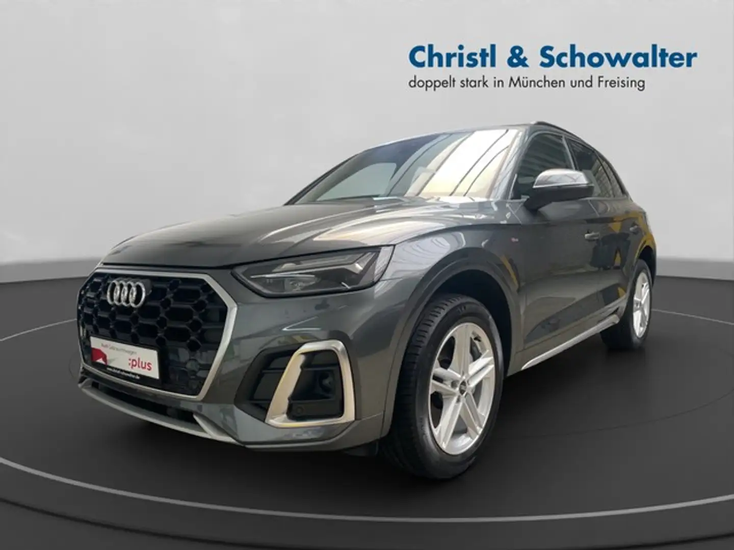 Audi Q5 55TFSIe quattro S tronic S line LED 3ZAC SHZ Grijs - 2