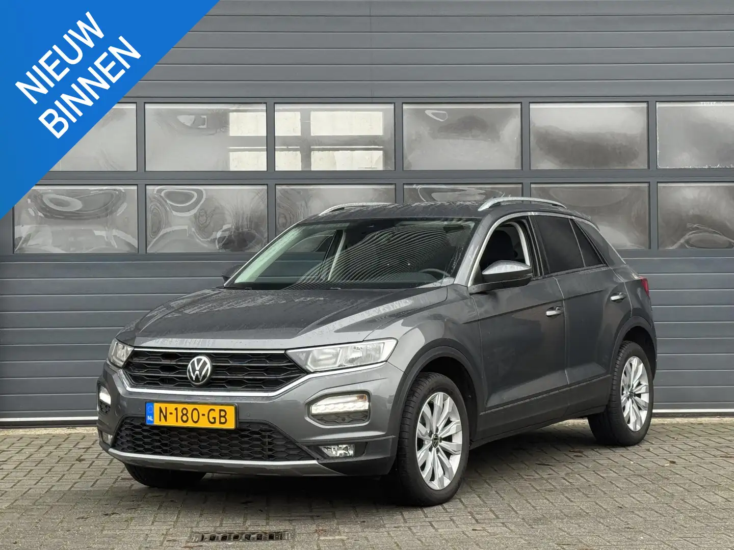 Volkswagen T-Roc 1.5 TSI STYLE BUSINESS I AUTOMAAT I TREKHAAK I P-C Grijs - 1