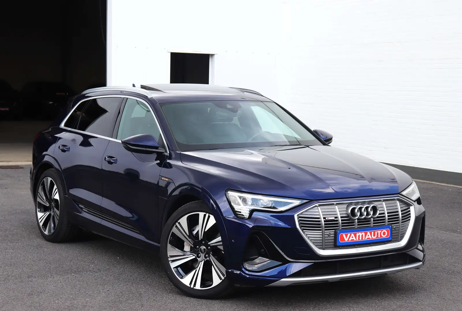 Audi e-tron 55 quattro S line - Pano/Keyless/B\u0026O/Memory/A Blauw - 1