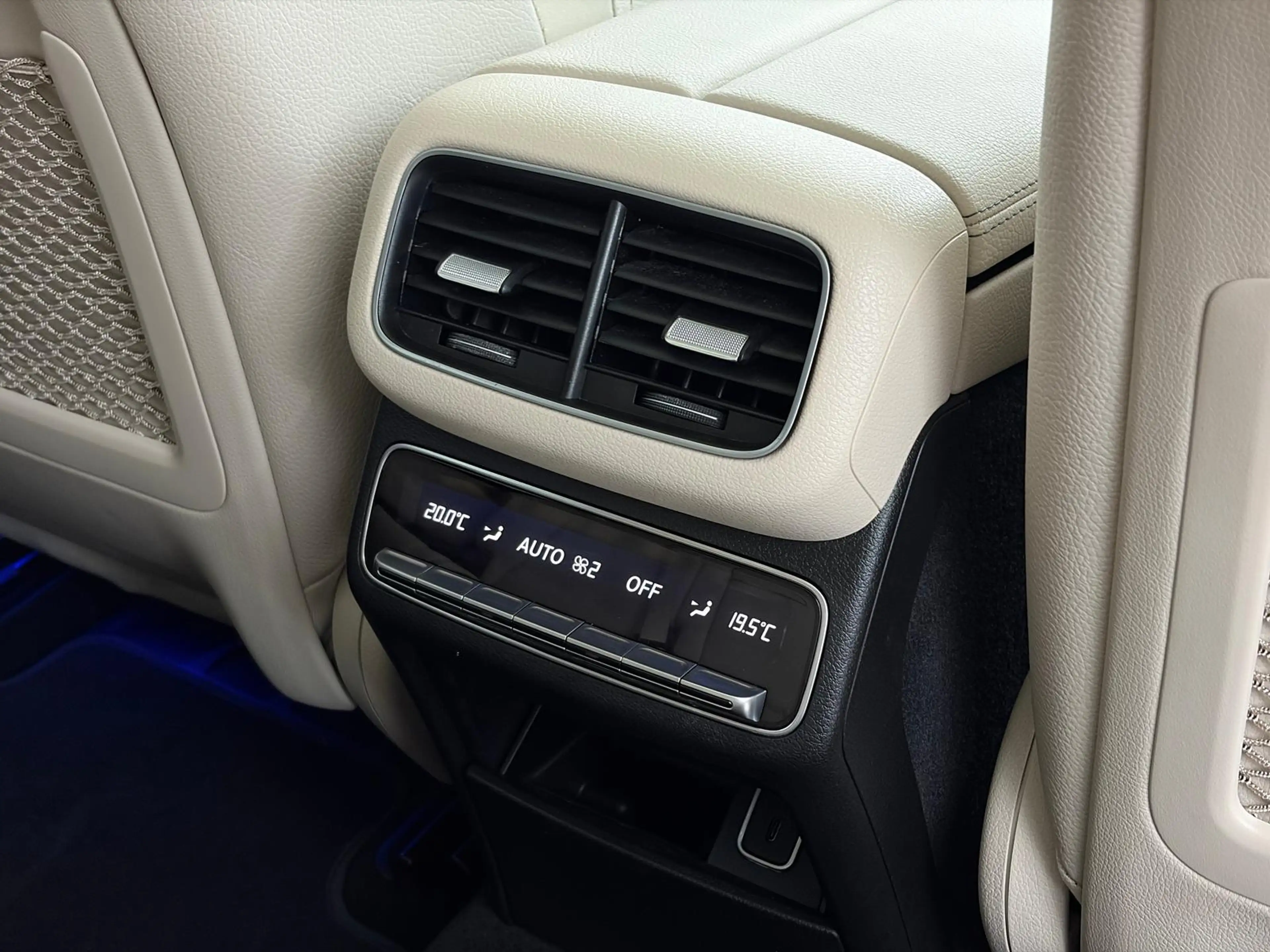 Mercedes-Benz GLS 580 4Matic AMG 360°KAM*HUD*BURMESTER*PANO*AHK*GESTIK*M — photo 15