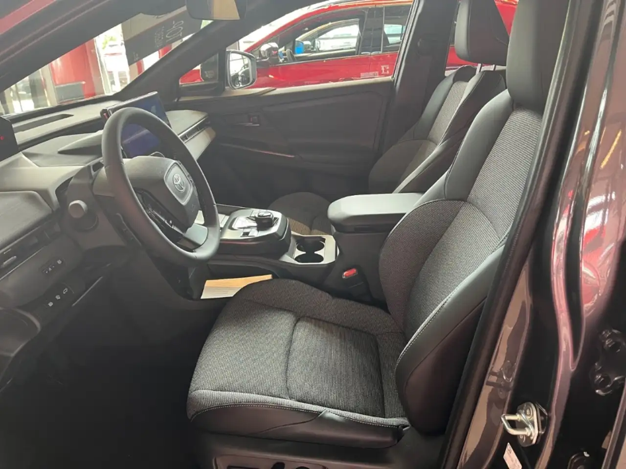 Toyota bZ4X Touring FWD Teamplayer -sofort- 12
