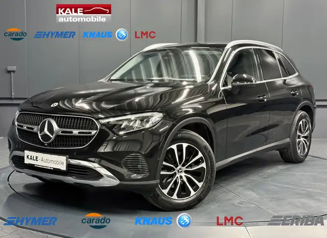 Mercedes-Benz 220 main image