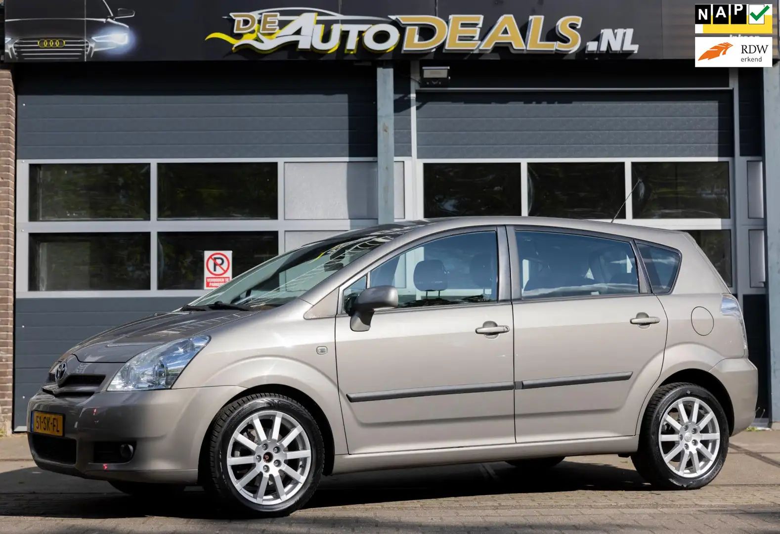Toyota Verso 1.8 VVT-i Sol Climate Control Camera Cruise Contro Bej - 1