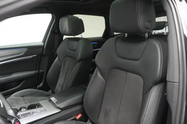 Audi A6 view 10
