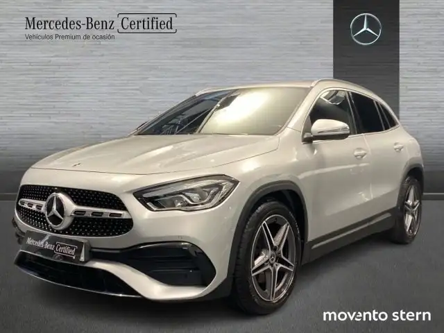 Mercedes-Benz GLA 180 7G-DCT