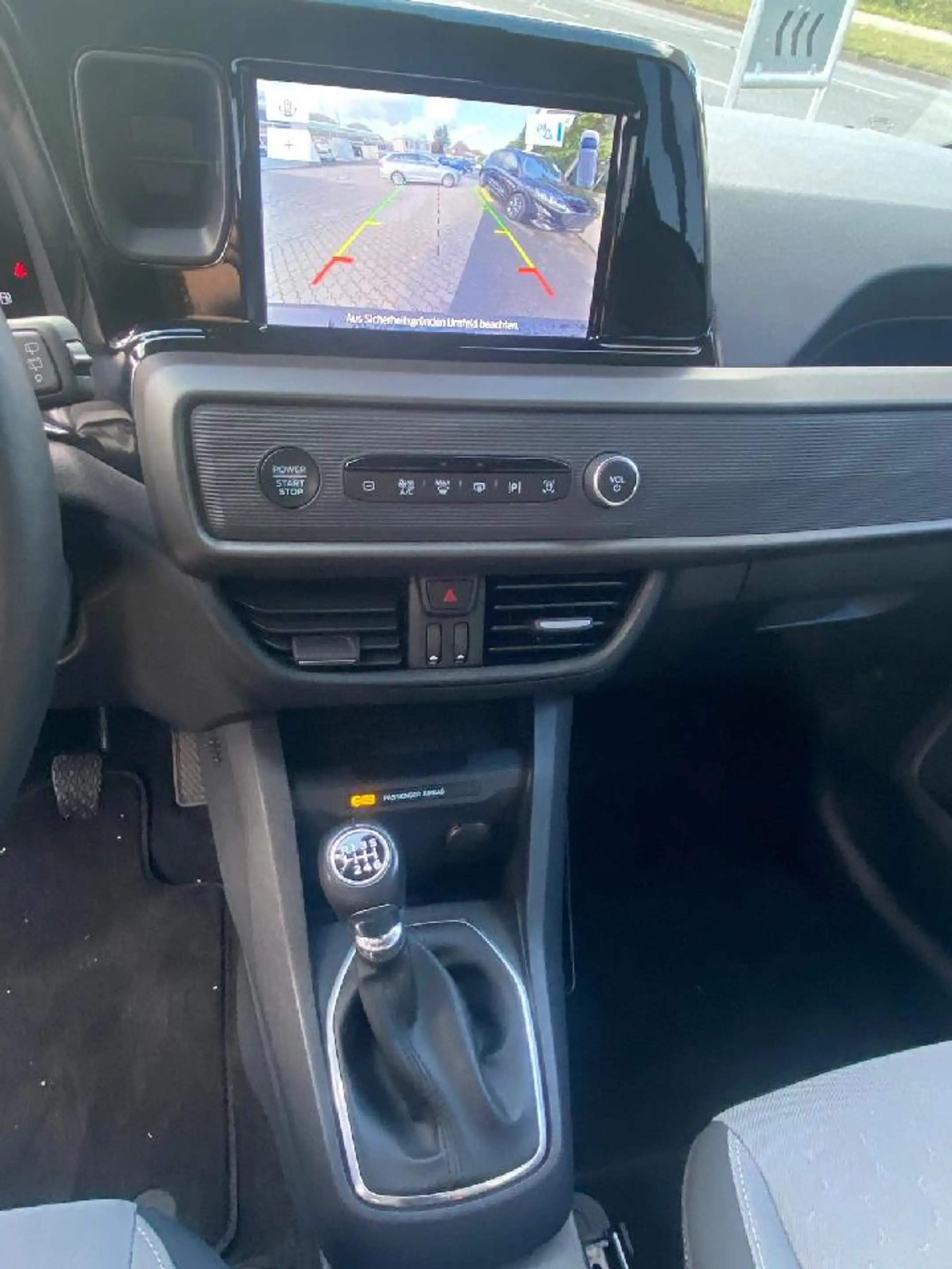 Ford Tourneo Courier Titanium — photo 8