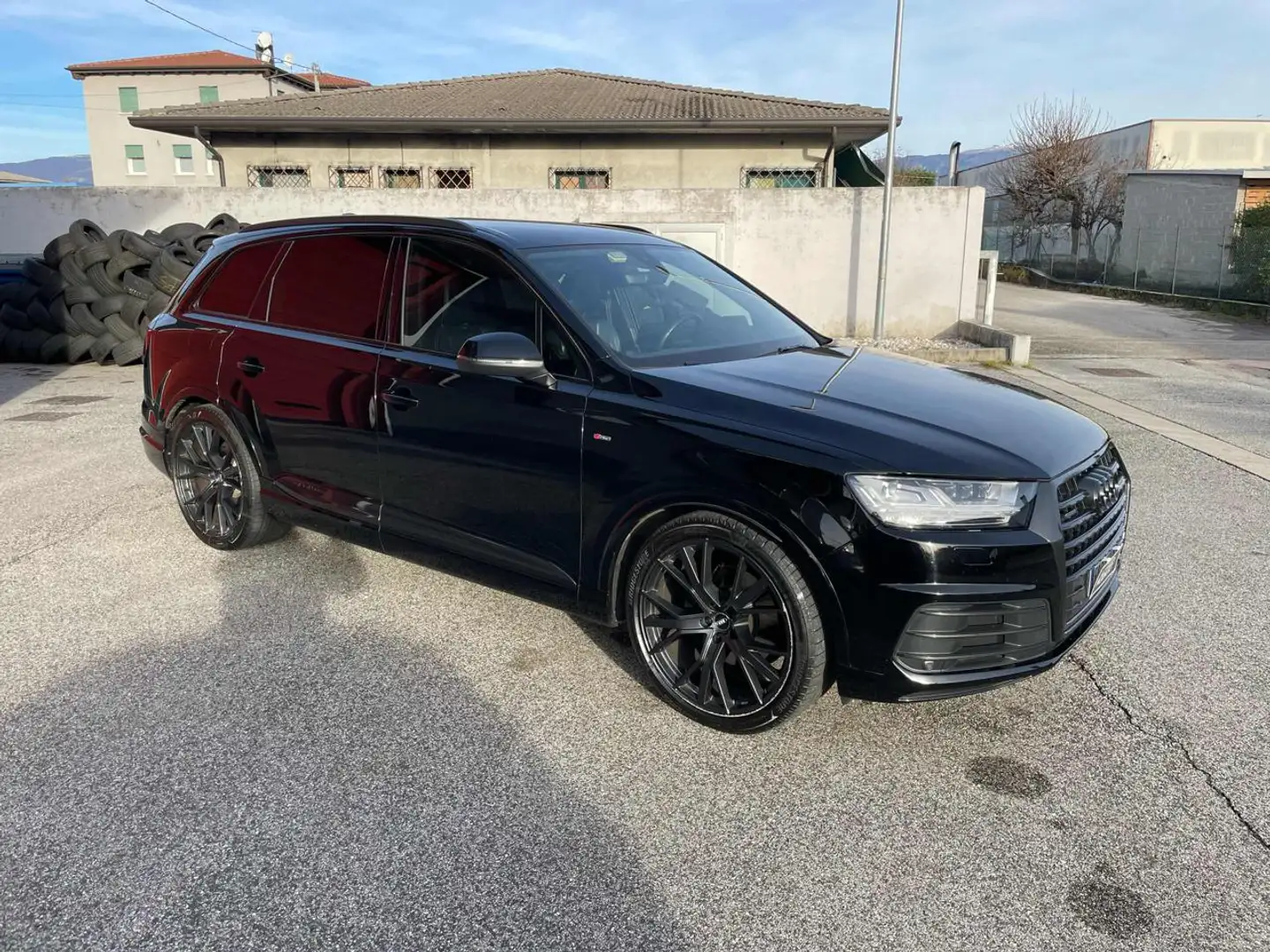 Audi Q7 3.0 TDI 272CV quattro tiptronic S-LINE IVA ESPOSTA Black - 1
