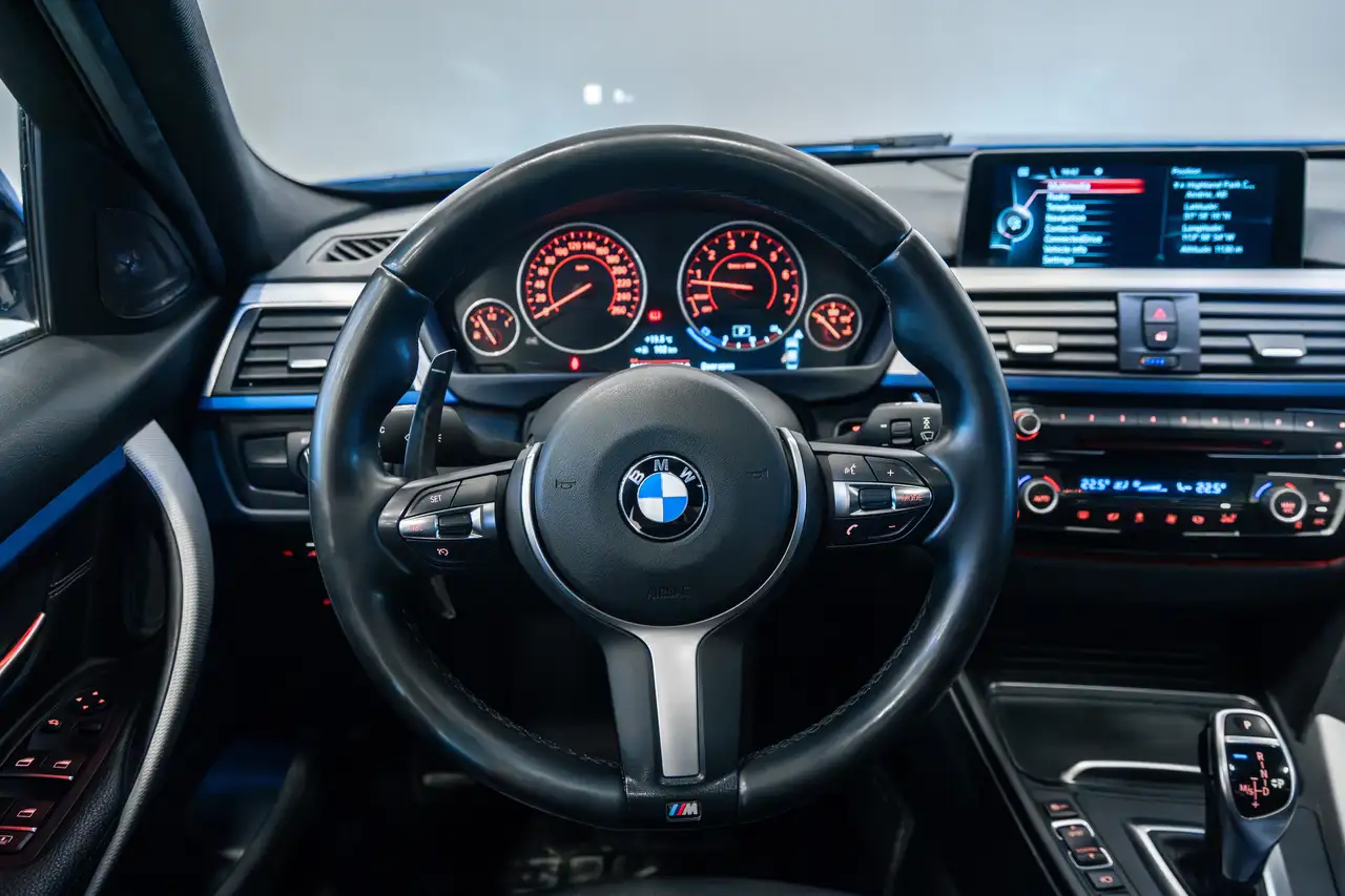 BMW 3 Series снимка BMW 3 Series