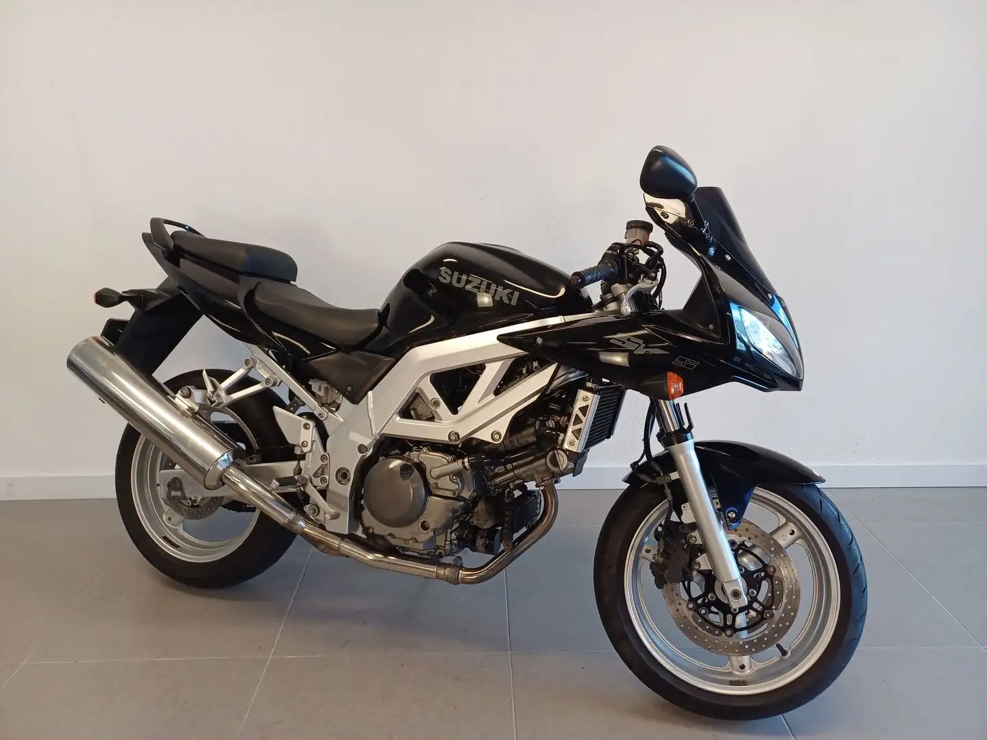 Suzuki SV 650 S Zwart - 2