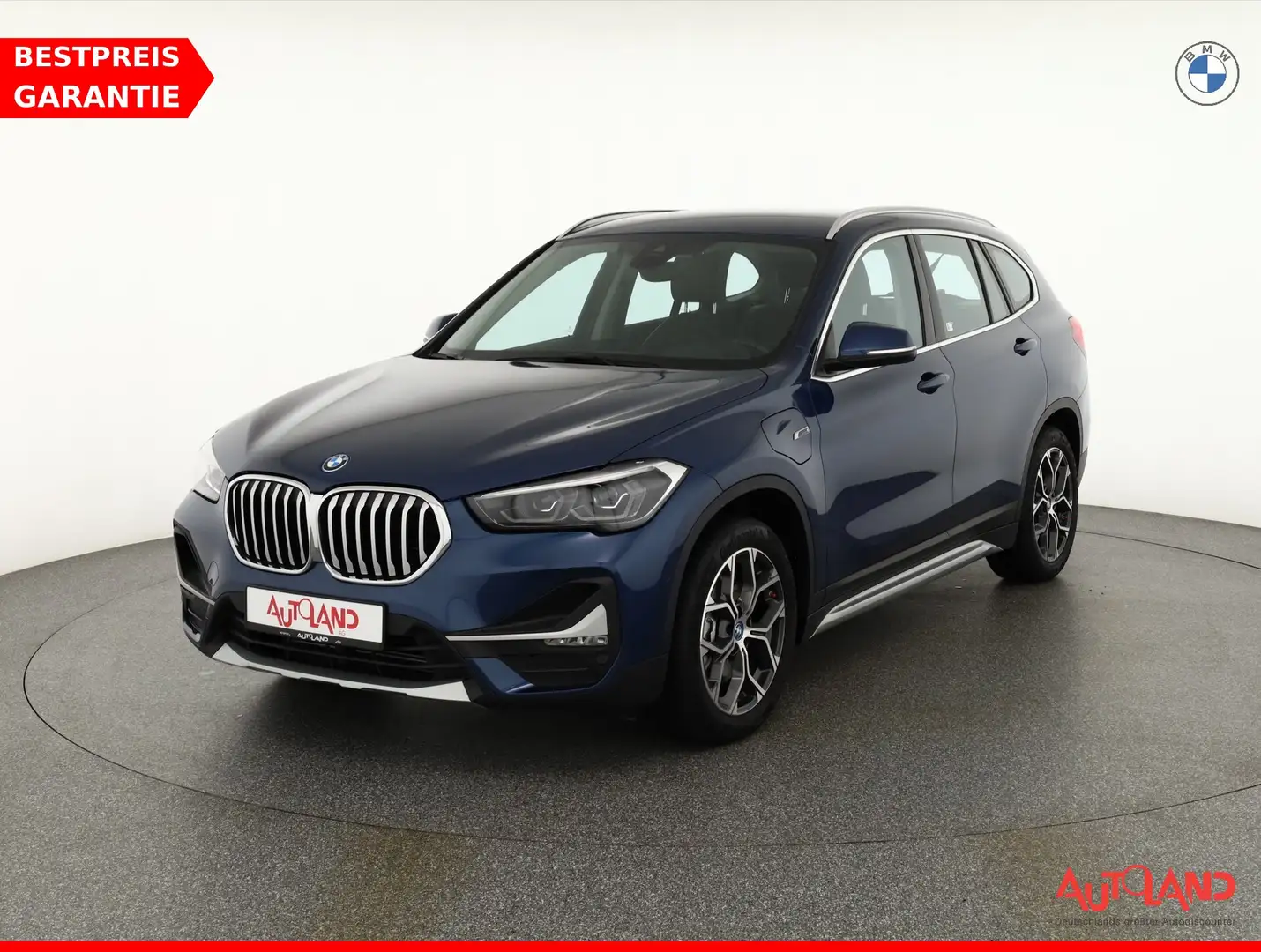 BMW X1 xDrive 25e XLine LED Kamera Totwinkel Leder Blauw - 1