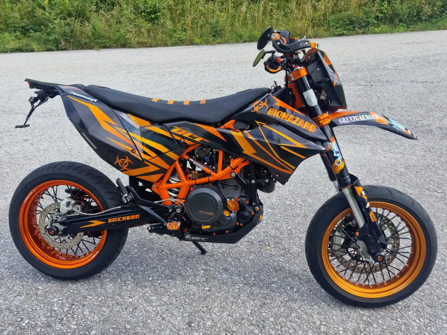KTM 690 SMC R Pomarańczowy - 2