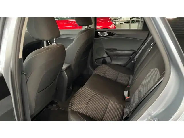 Kia Ceed view 10