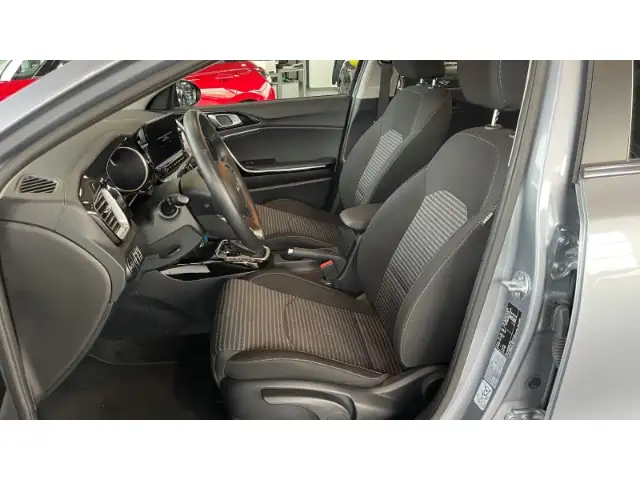 Kia Ceed view 9