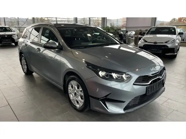 Kia Ceed view 6