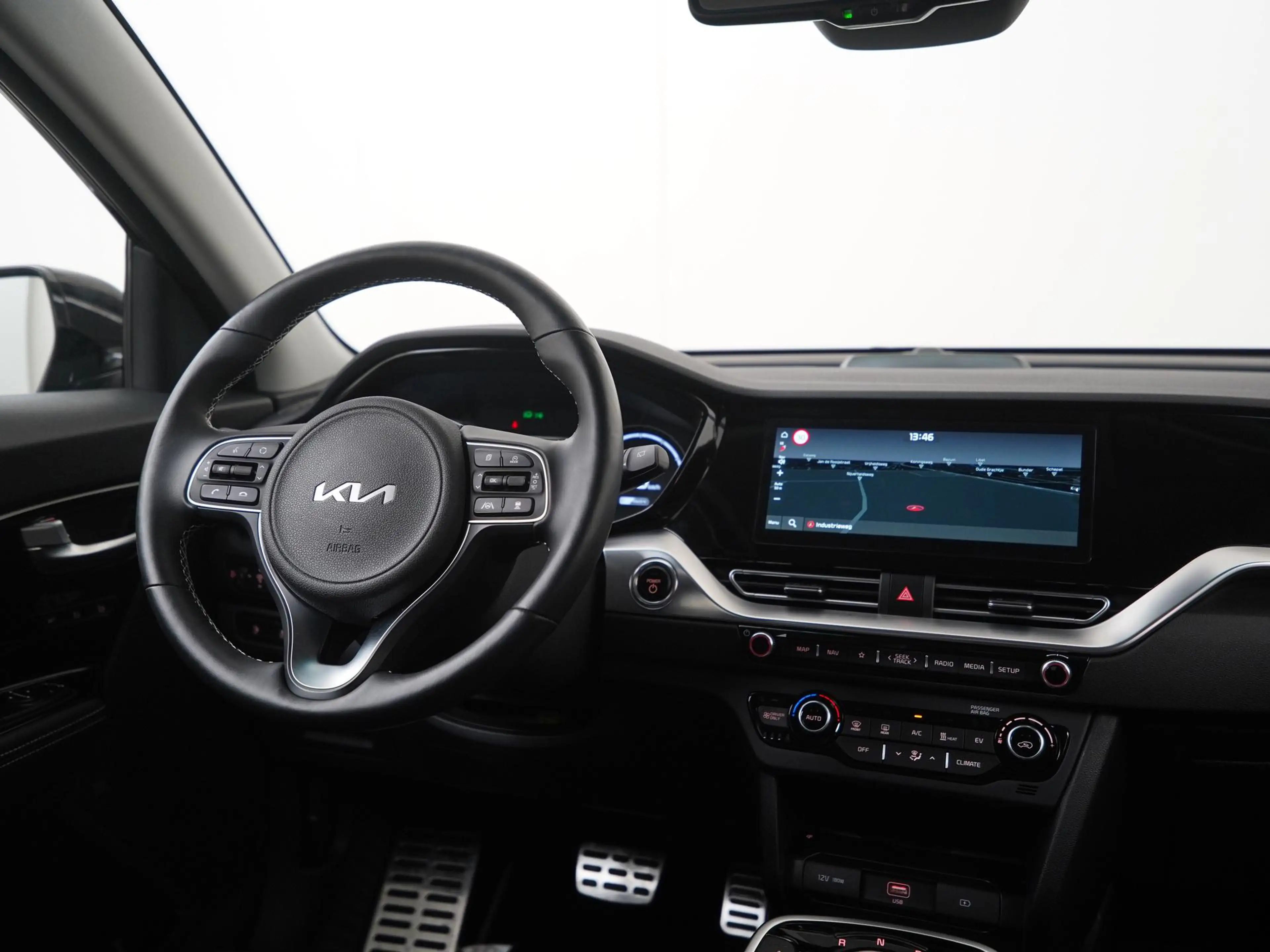 Kia e-Niro 64 kWh | 3 Fase | Leder | Stuurverwarming | Zondag — photo 6