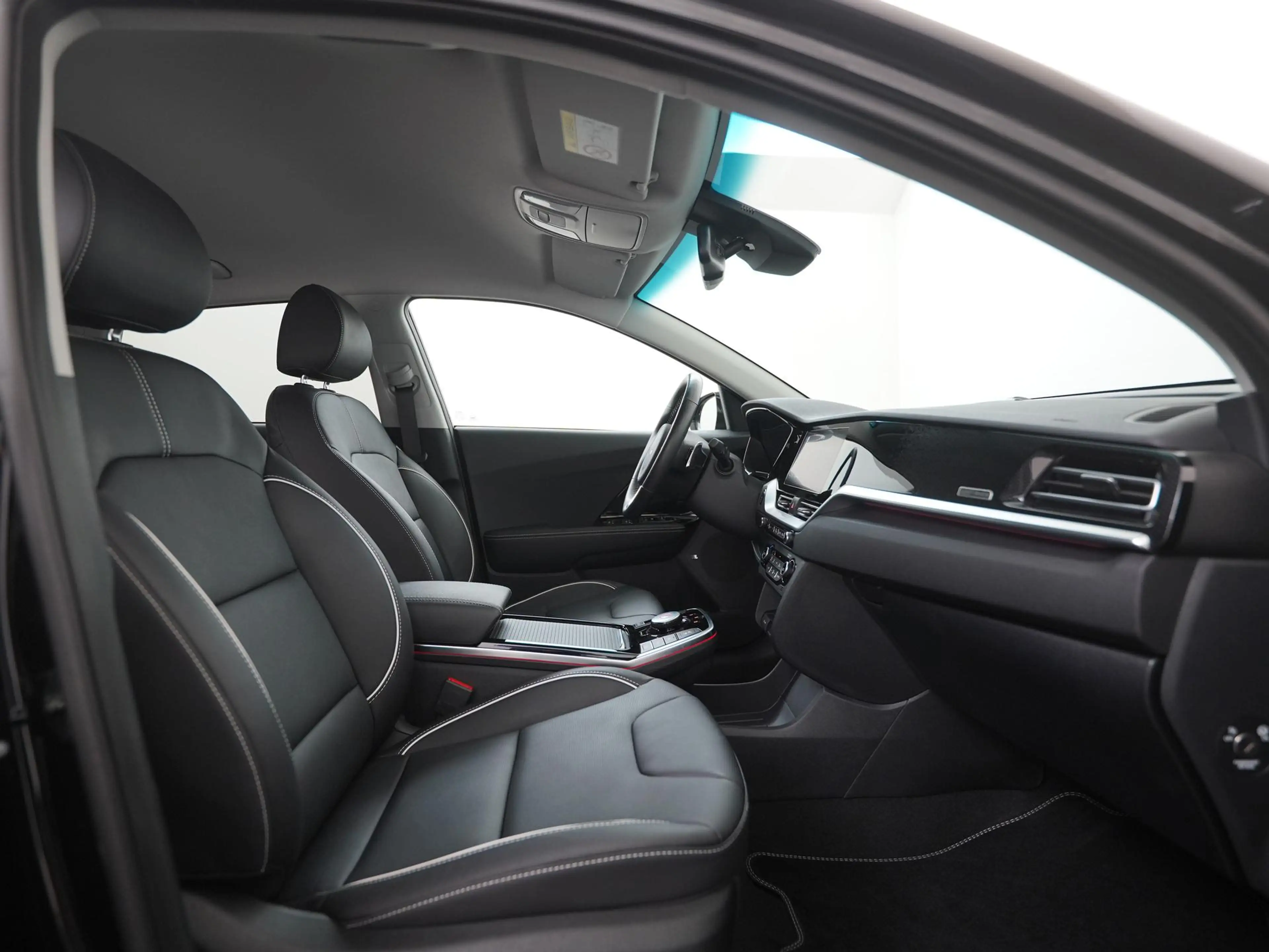 Kia e-Niro 64 kWh | 3 Fase | Leder | Stuurverwarming | Zondag — photo 3