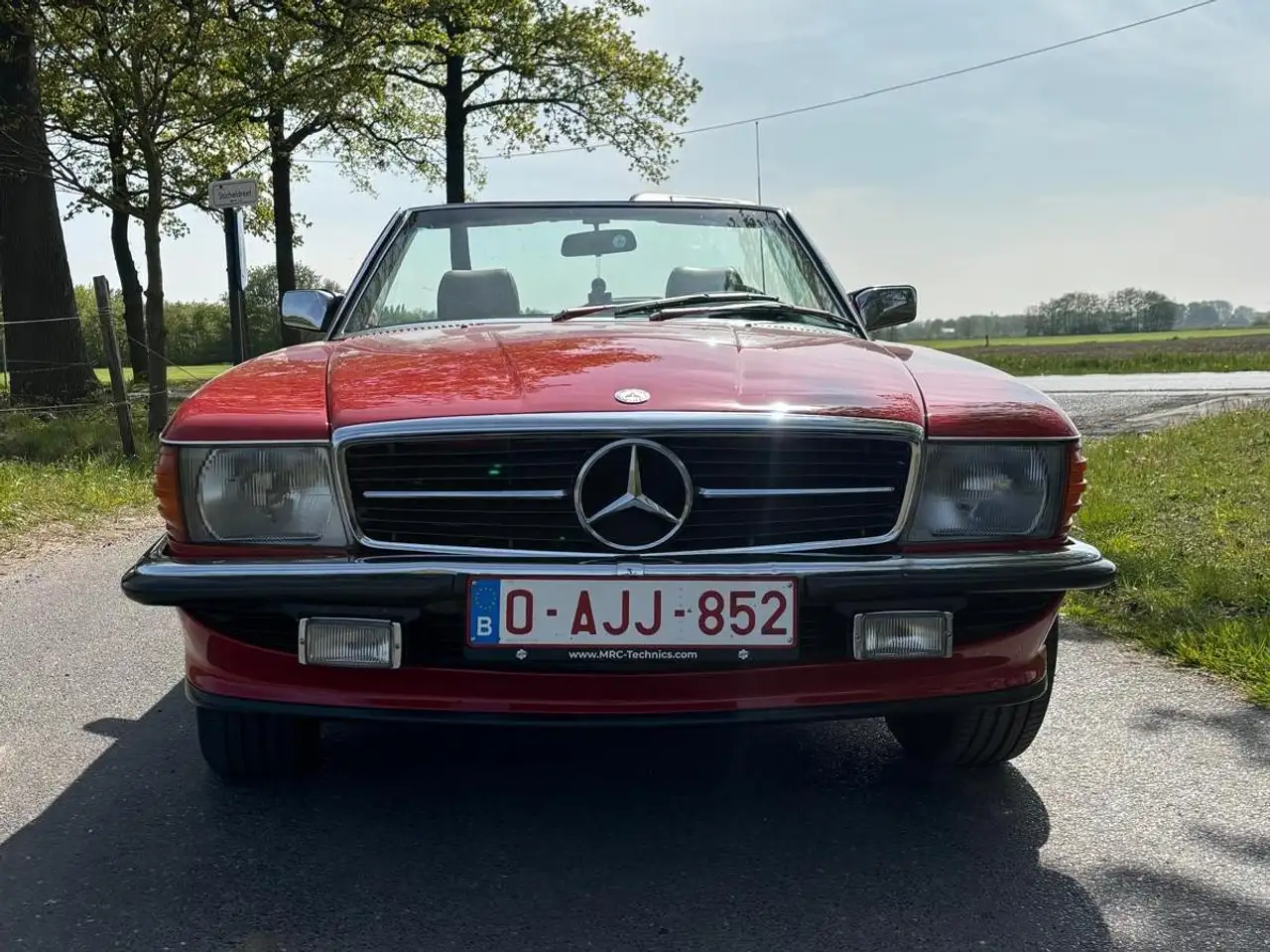 Mercedes-Benz SL 560 560SL - Concoursstaat, foto 9