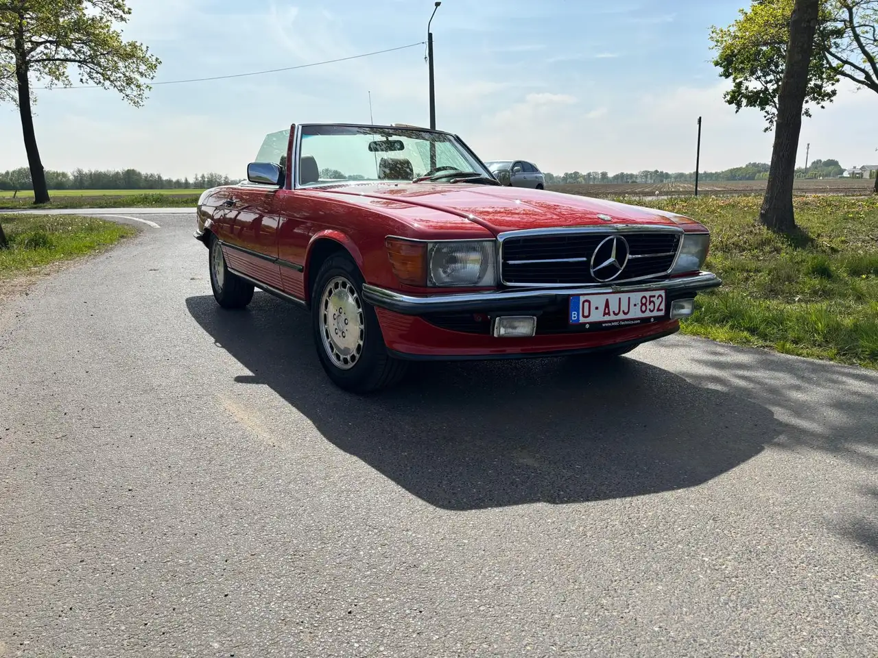 Mercedes-Benz SL 560 560SL - Concoursstaat, foto 8