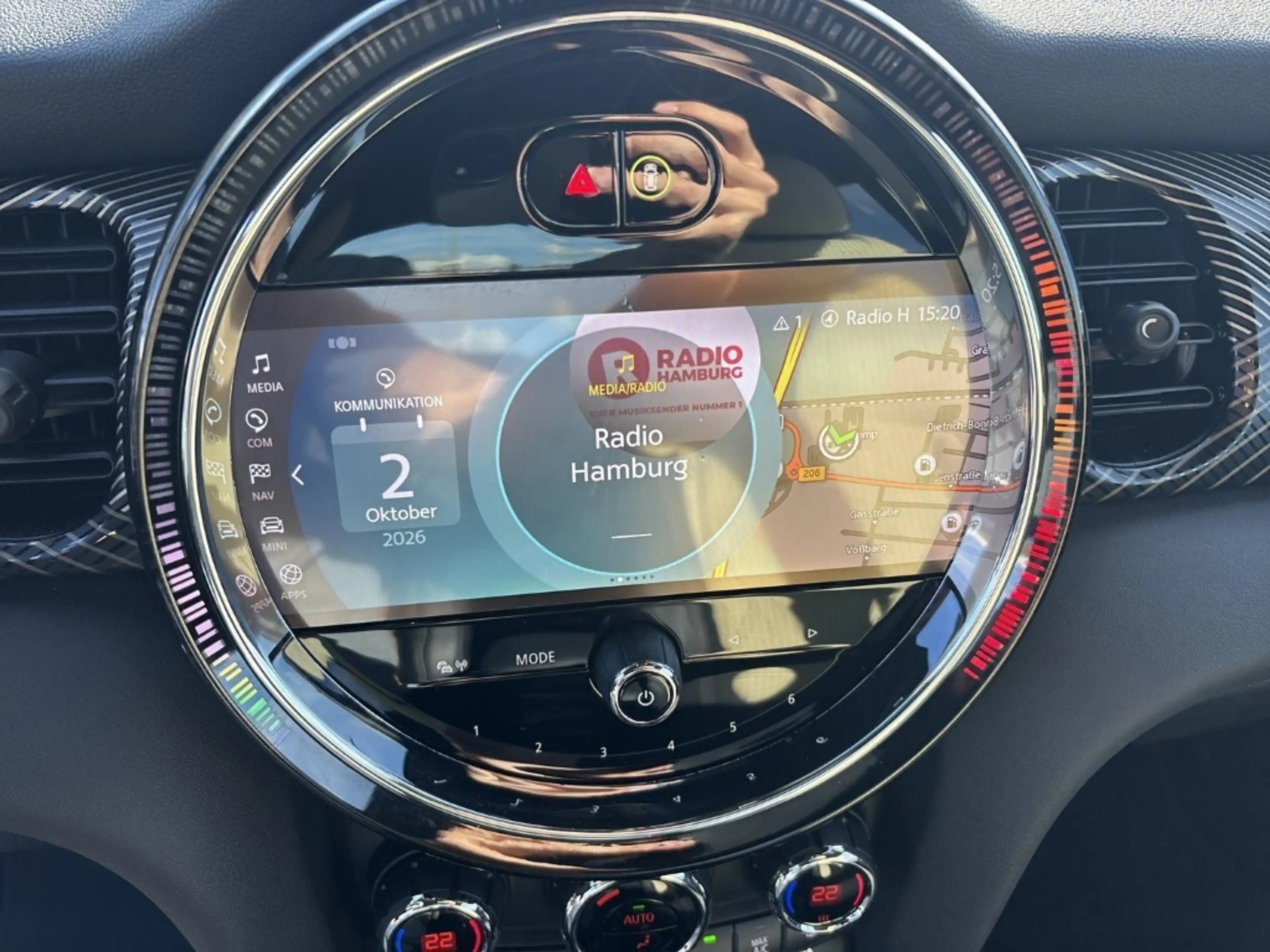 MINI Cooper S Aut. Resolute LED Navi DDC Kamera SHZ — photo 11
