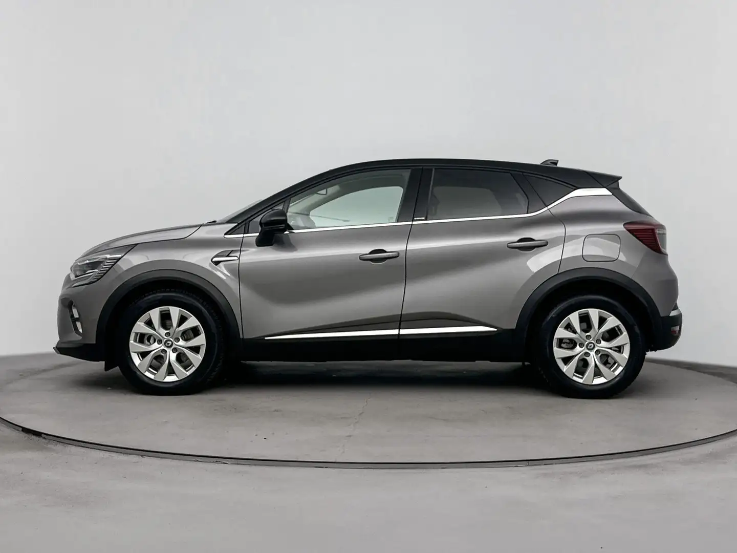 Renault Captur 1.6 E-Tech Plug-in Hybrid 160Pk Intens | Navigatie Grijs - 2