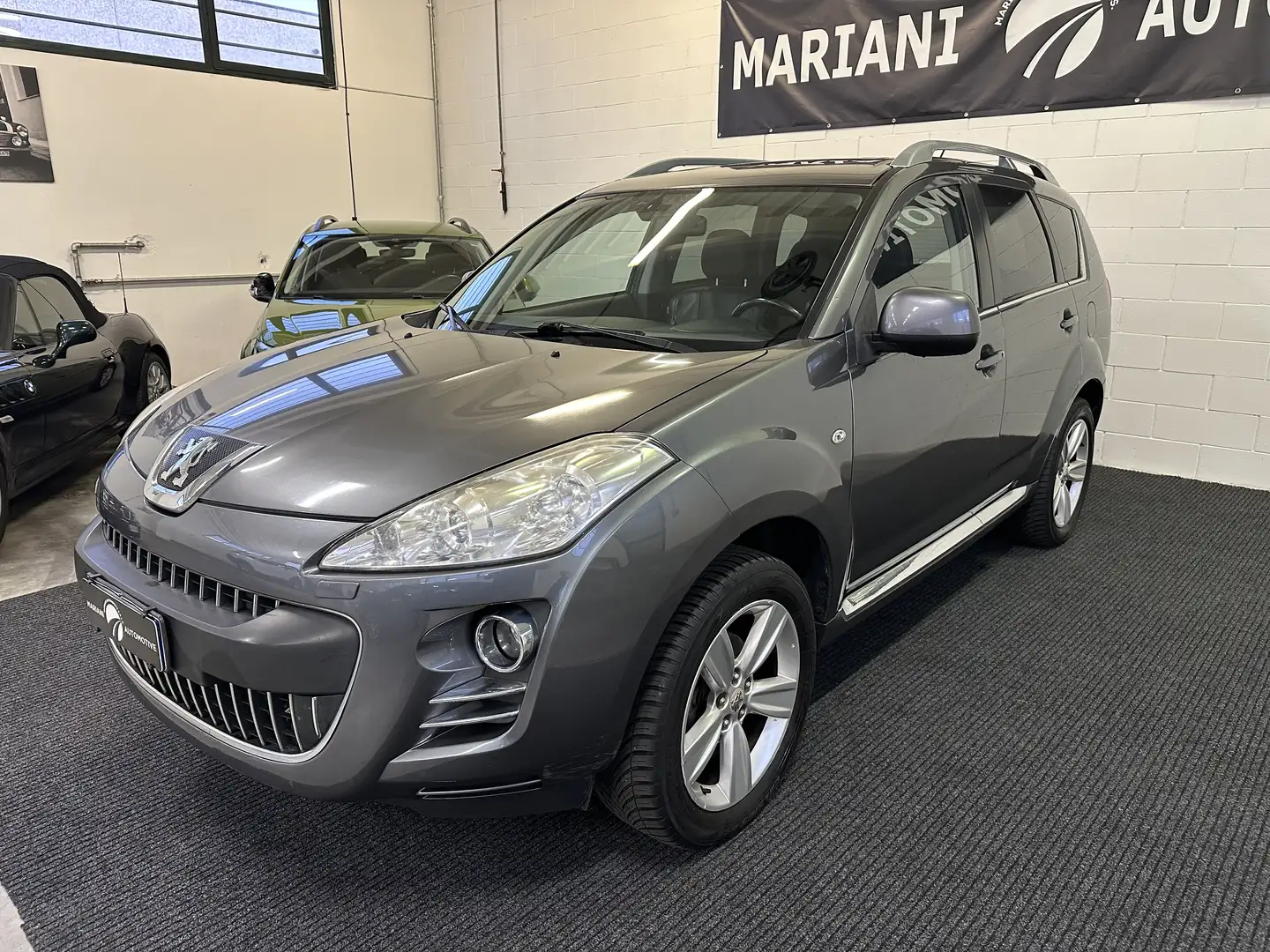 Peugeot 4007 4007 2.2 hdi 16v Feline ** 7 POSTI ** Gris - 2