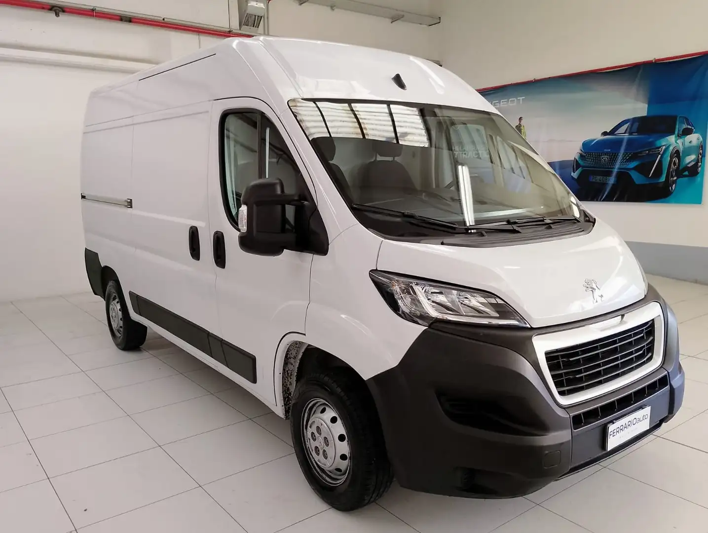 Peugeot Boxer FURGONE 330 L2H2 2.2 140 CV Blanc - 2