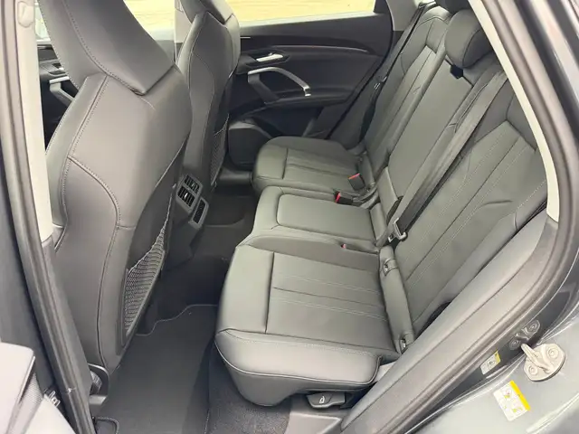 Audi Q5 SUV TDI quattro 150 kW Ansicht 6