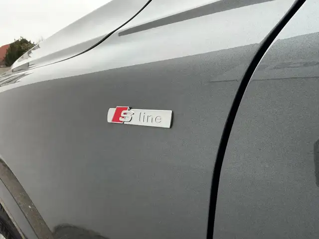 Audi Q5 SUV TDI quattro 150 kW Ansicht 18