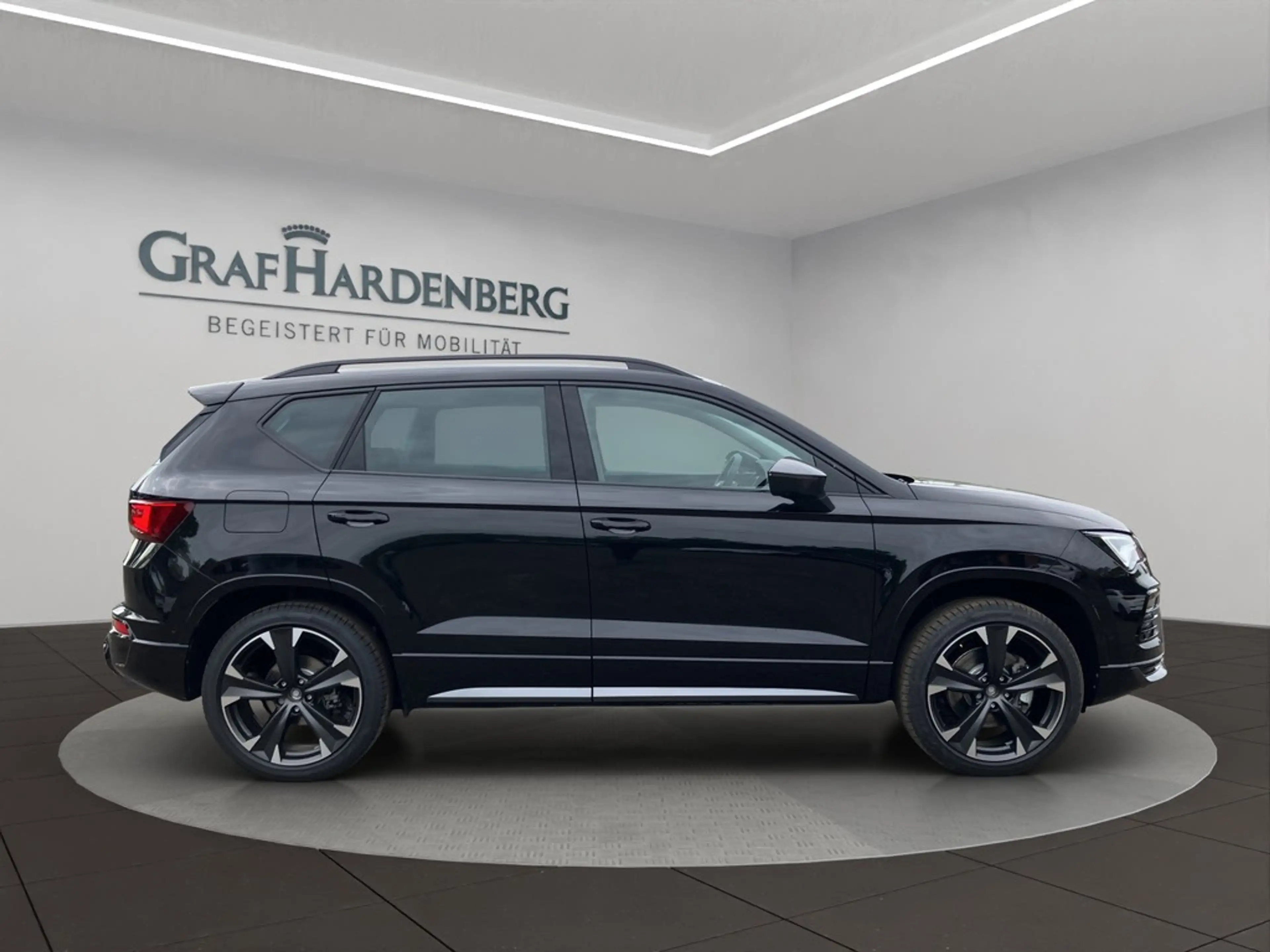 CUPRA Ateca 2.0 TSI DSG 4DRIVE SHZ NAV AHK 360 CAM — photo 7