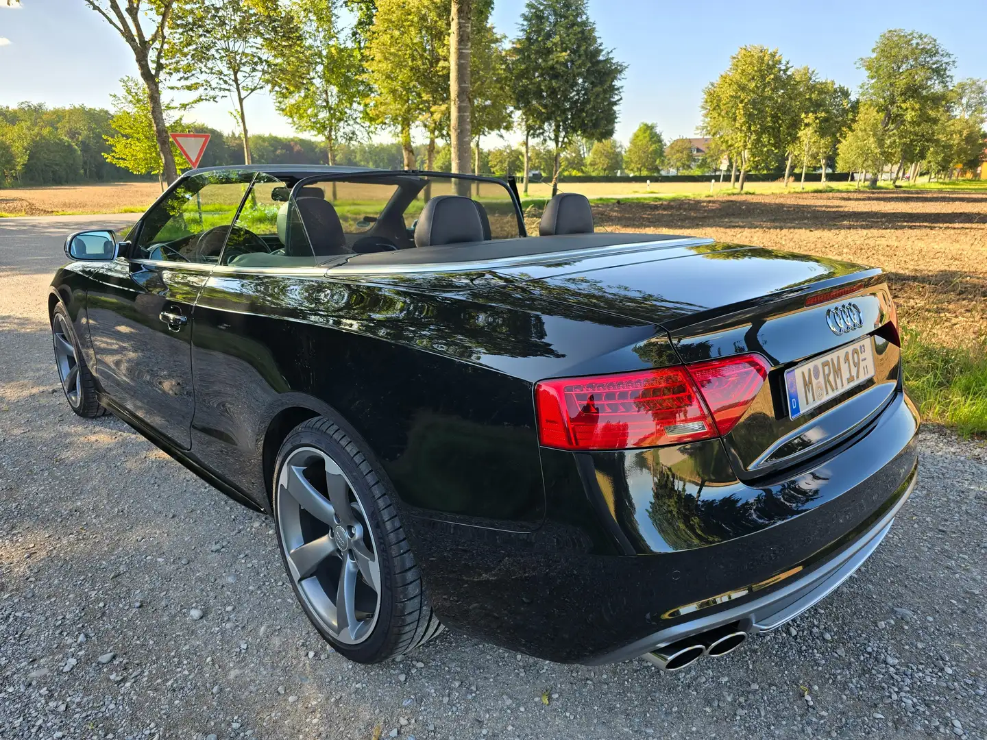 Audi S5 A5 Cabrio Cabrio S tronic MTM FL Schwarz - 2