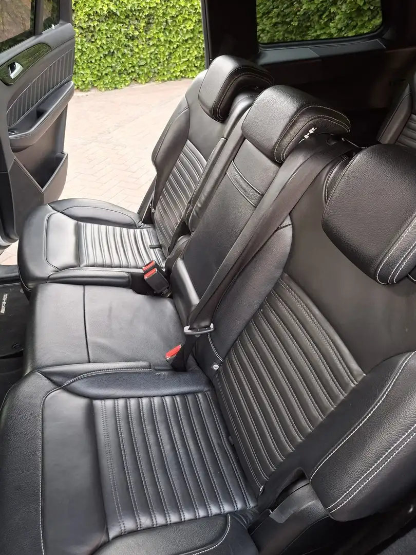 Mercedes-Benz GLS 350 GLS 350 d 4Matic 9G-TRONIC Grand Edition Argintiu - 2