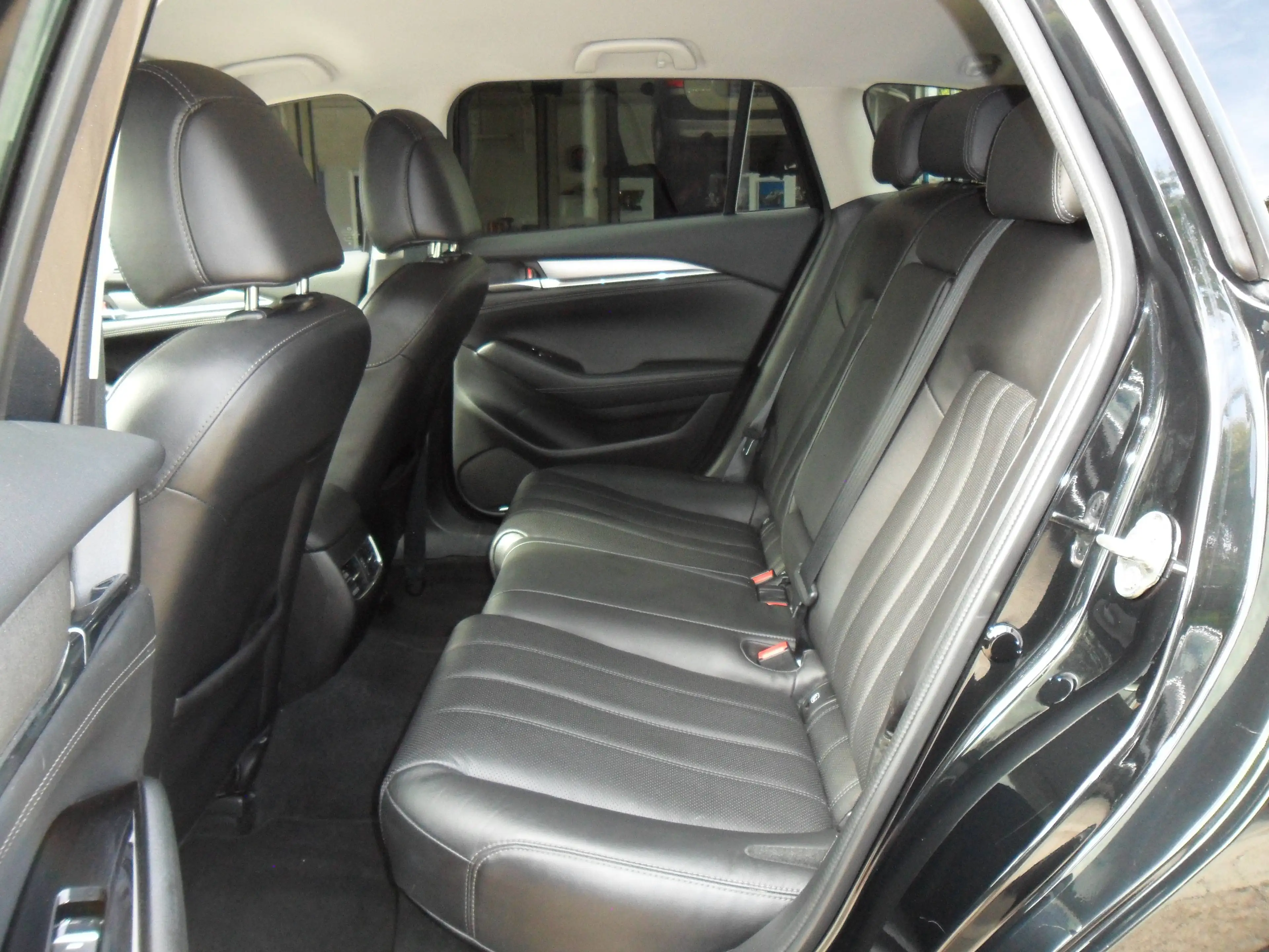 Mazda 6 6 Kombi Diesel Kombi SKYACTIV-D 184 Drive AWD Sports-Line — photo 7