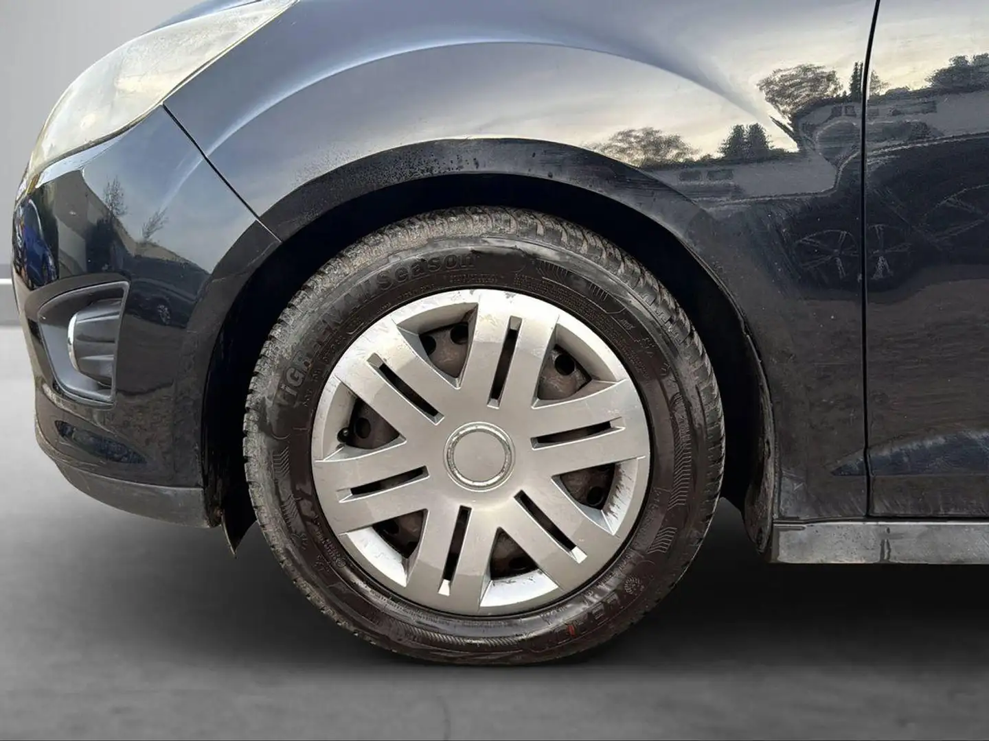 Ford Grand C-Max Trend 1.6 TDCi KAT Metallic Schwarz - 2