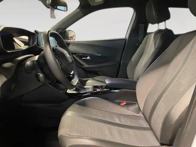 Peugeot 2008 view 7