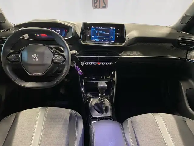 Peugeot 2008 view 6