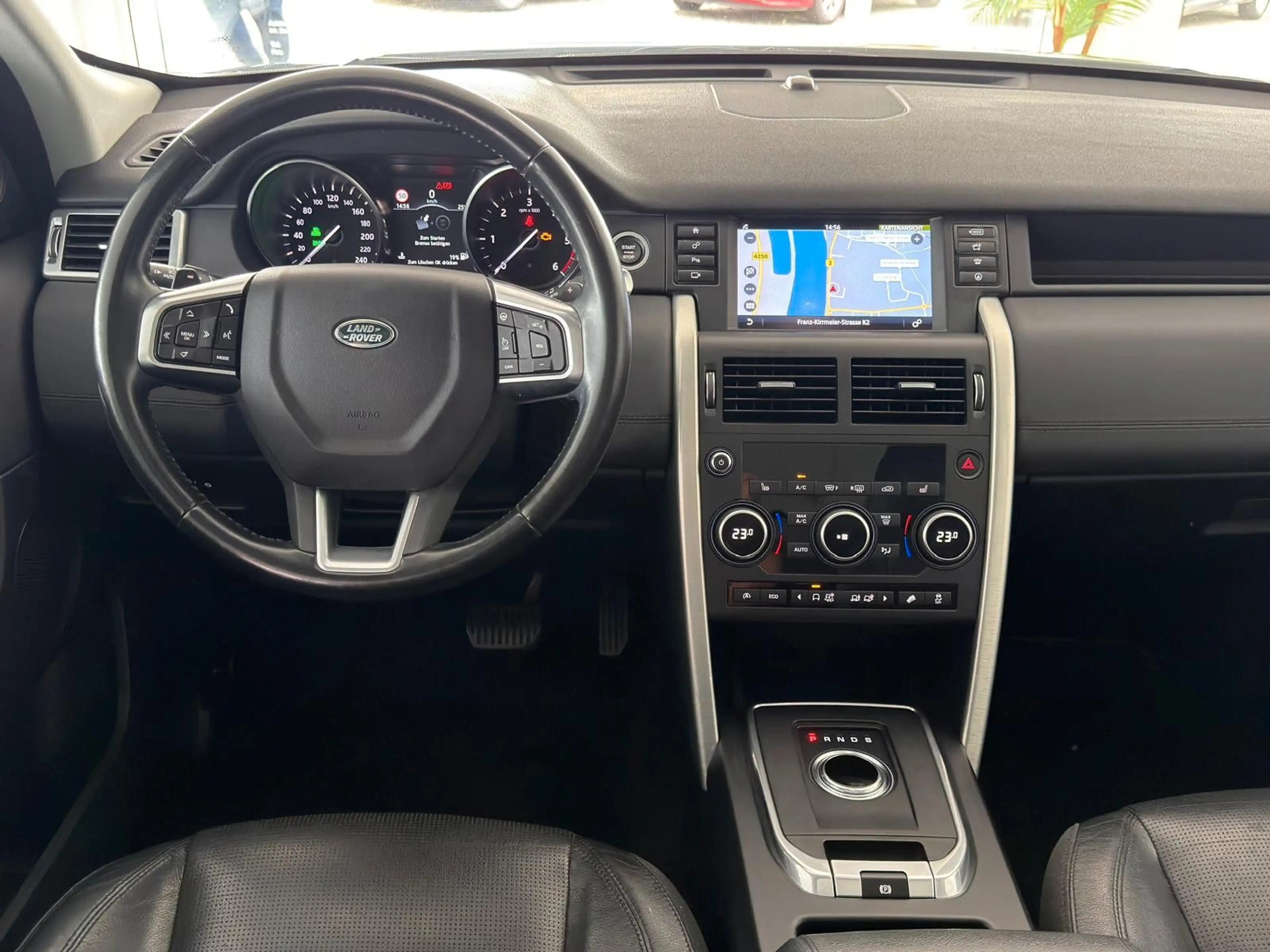 Land Rover Discovery Sport HSE+Leder+Kamera+Pano+LenkradHzg — photo 9