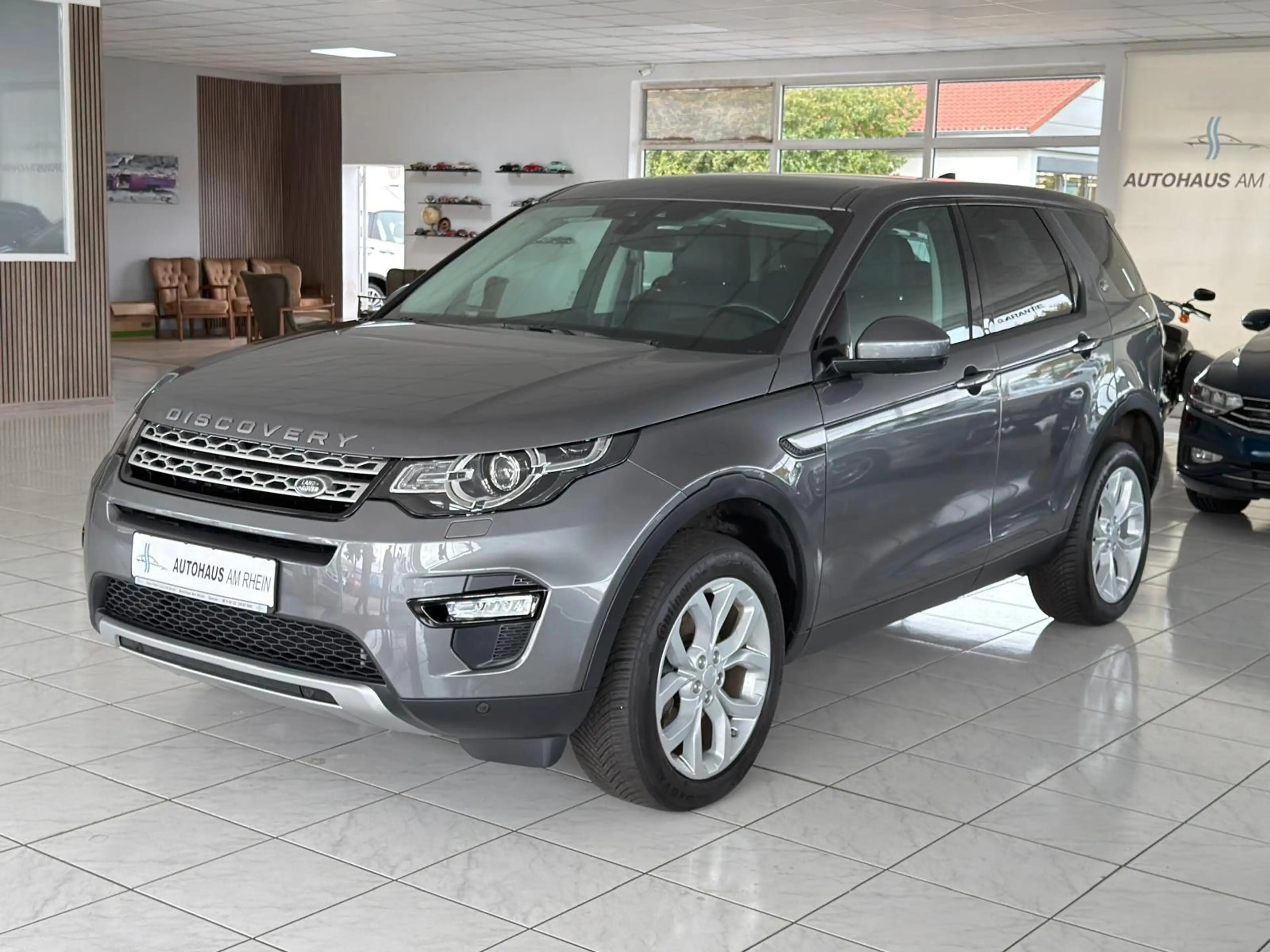 Land Rover Discovery Sport HSE+Leder+Kamera+Pano+LenkradHzg — photo 2