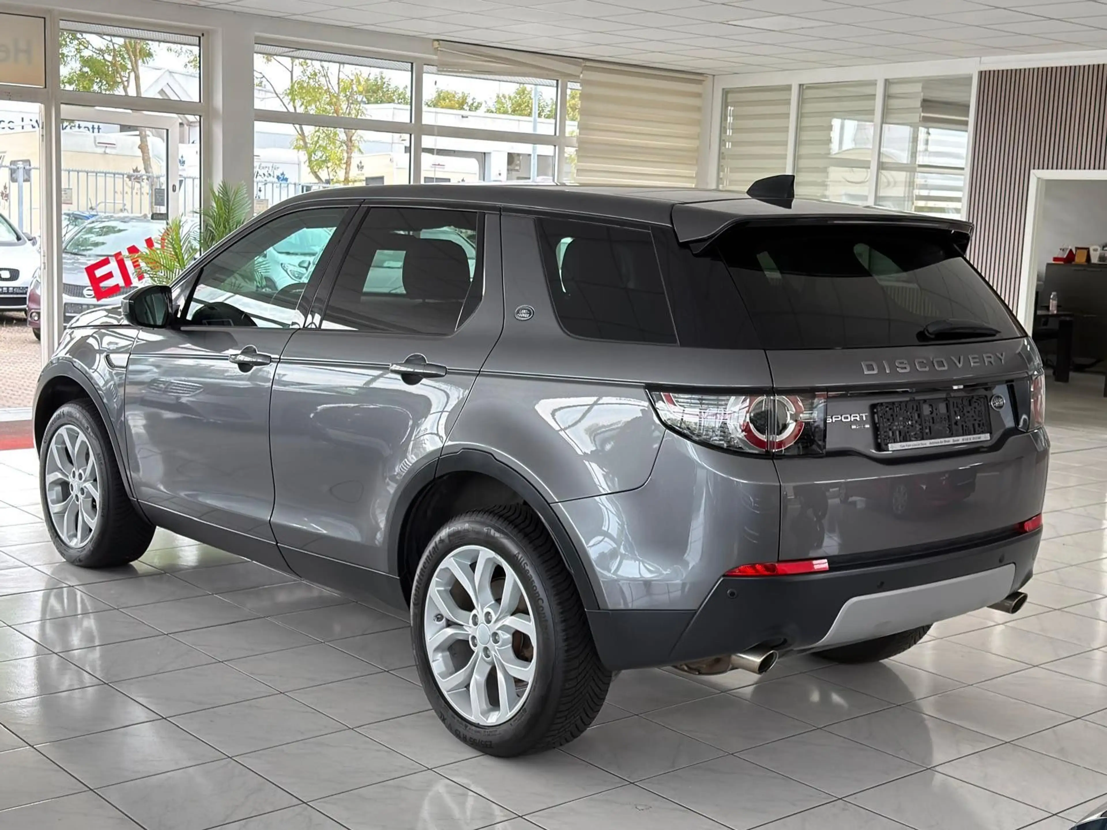 Land Rover Discovery Sport HSE+Leder+Kamera+Pano+LenkradHzg — photo 3