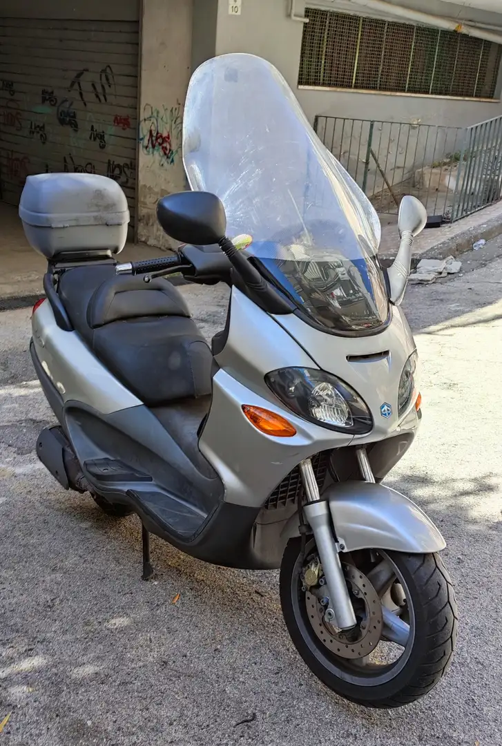 Piaggio X 9 Zilver - 1