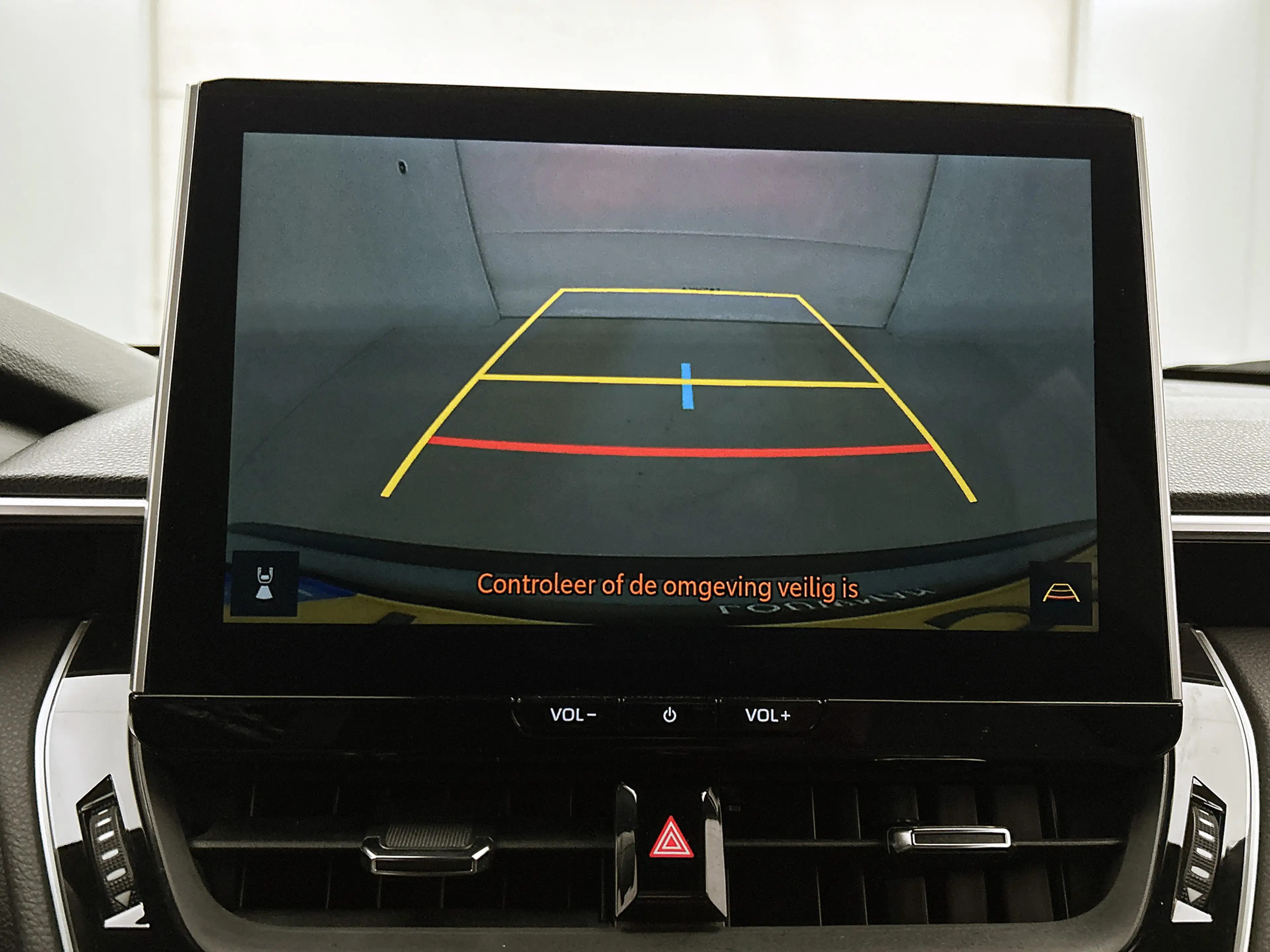 Toyota Corolla Cross Hybrid 140 Style — photo 8